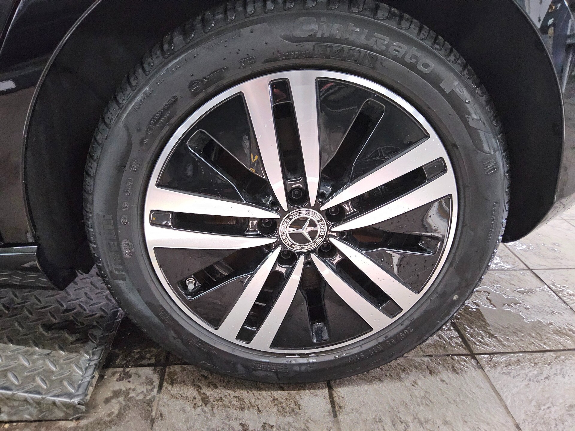 Mercedes-Benz A 250 e Leder Navi SHZ Tempomat PDC 11