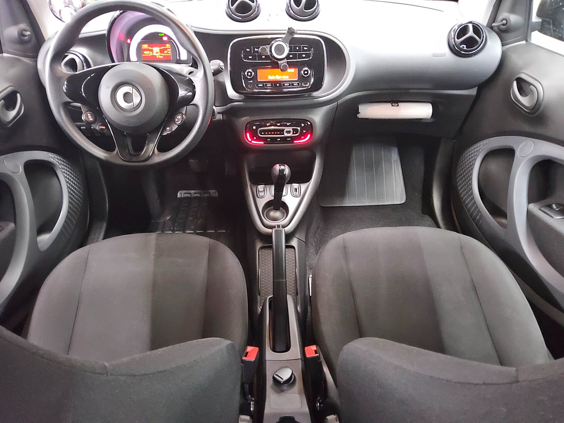 Smart ForTwo EQ HU 01/28 Klima Bluetooth Tempomat 5