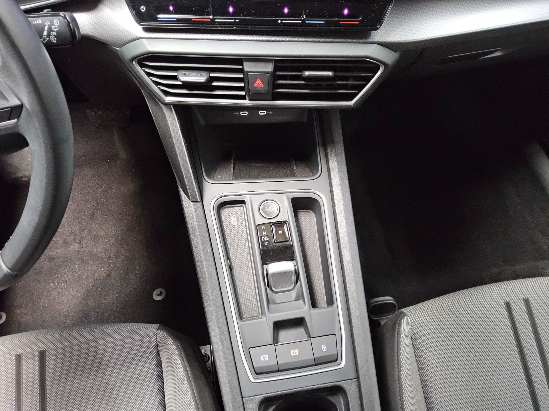 Seat Leon Sportstourer 2.0 TDI Style Navi LED vc RfK 6