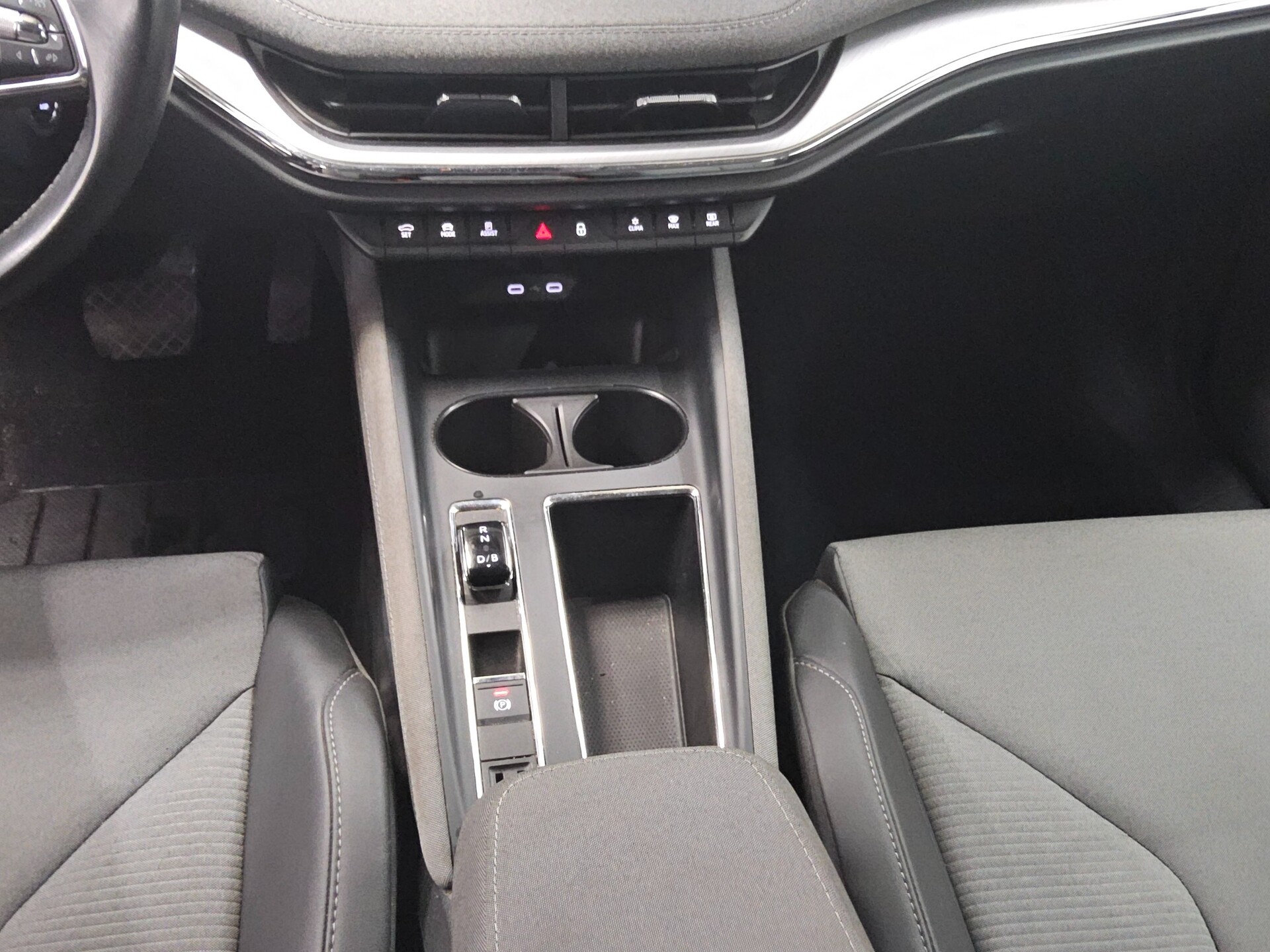 Skoda Enyaq iV 60 Loft Navi LED Virtual RFK ACC 6