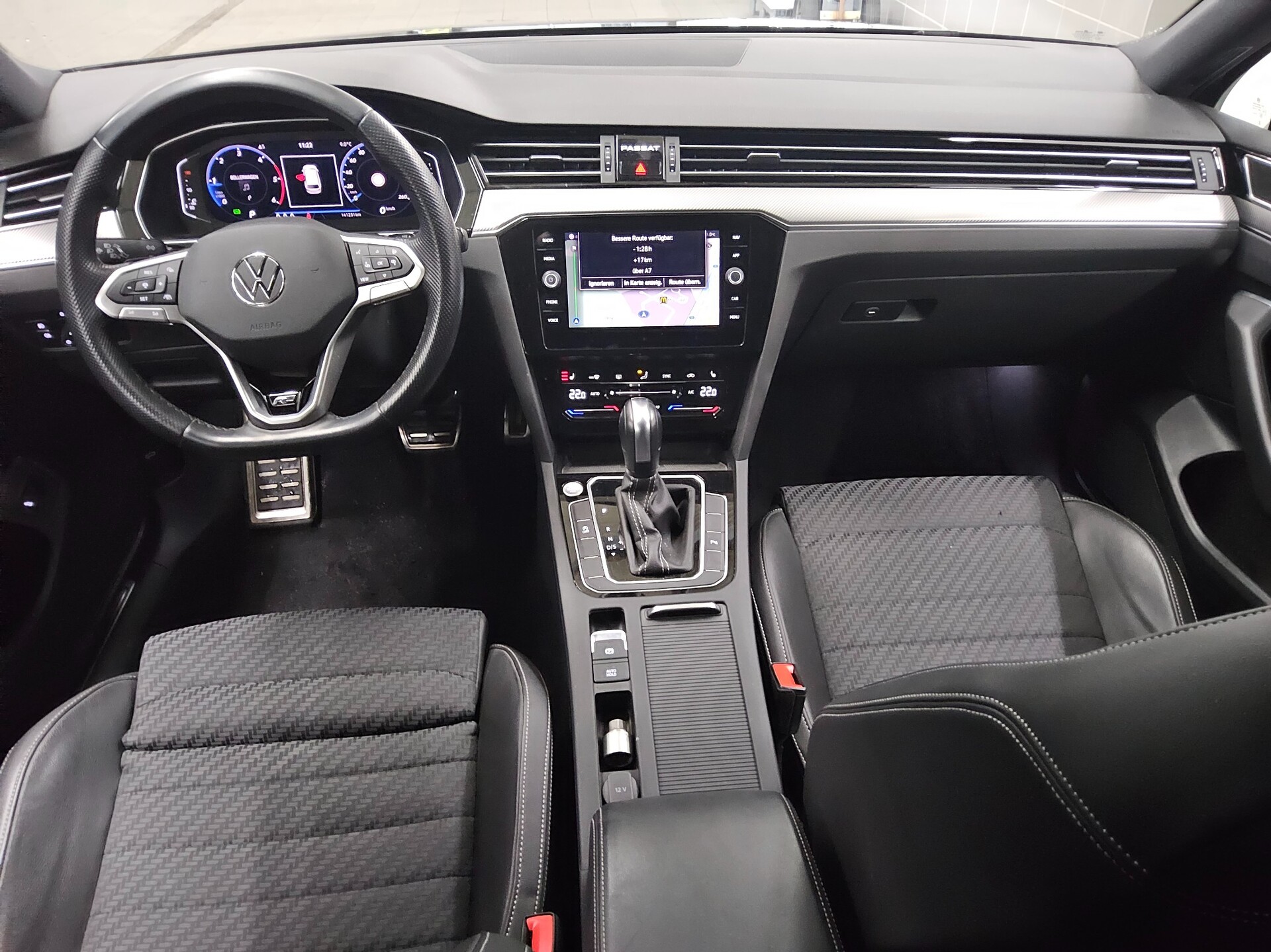 Volkswagen Passat Var. 2.0 TDI R-Line Navi LED AID H/K AHK 5