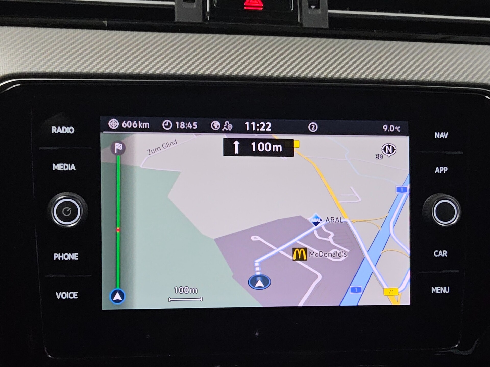 Volkswagen Passat Var. 2.0 TDI R-Line Navi LED AID H/K AHK 7