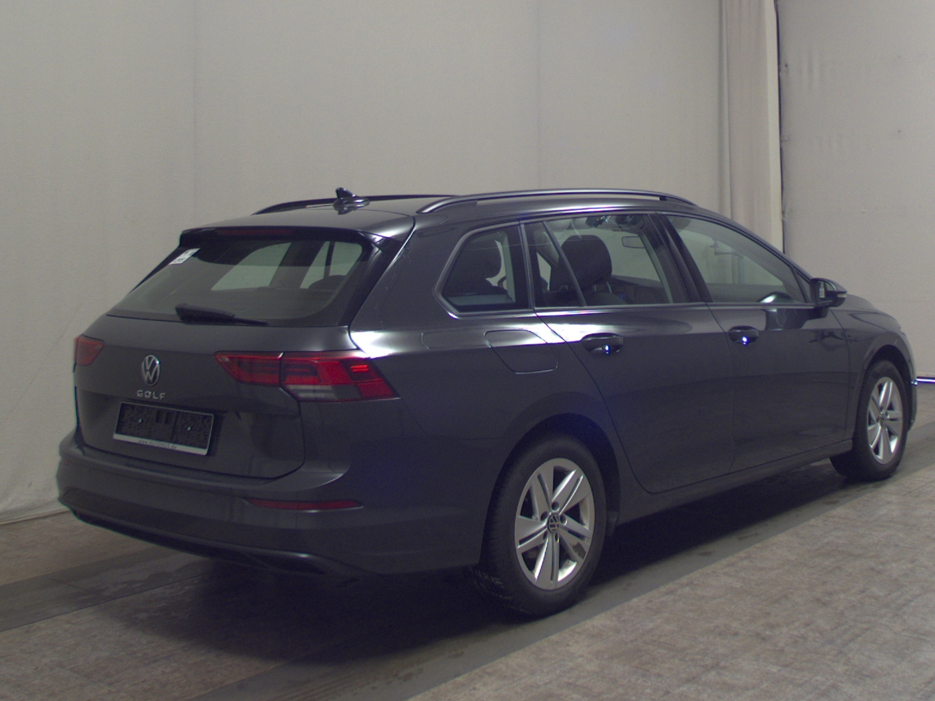 Volkswagen Golf-8 Var. 2.0 TDI Life Navi LED DC ACC SHZ 4