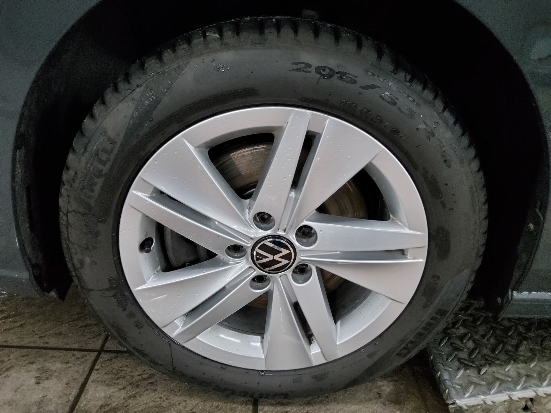 Volkswagen Golf-8 Var. 2.0 TDI Life Navi LED DC ACC SHZ 11