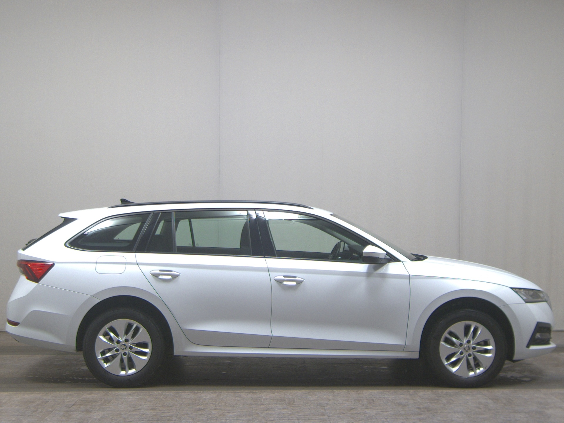 Skoda Octavia Kombi 2.0 TDI Ambition Navi LED Virtual