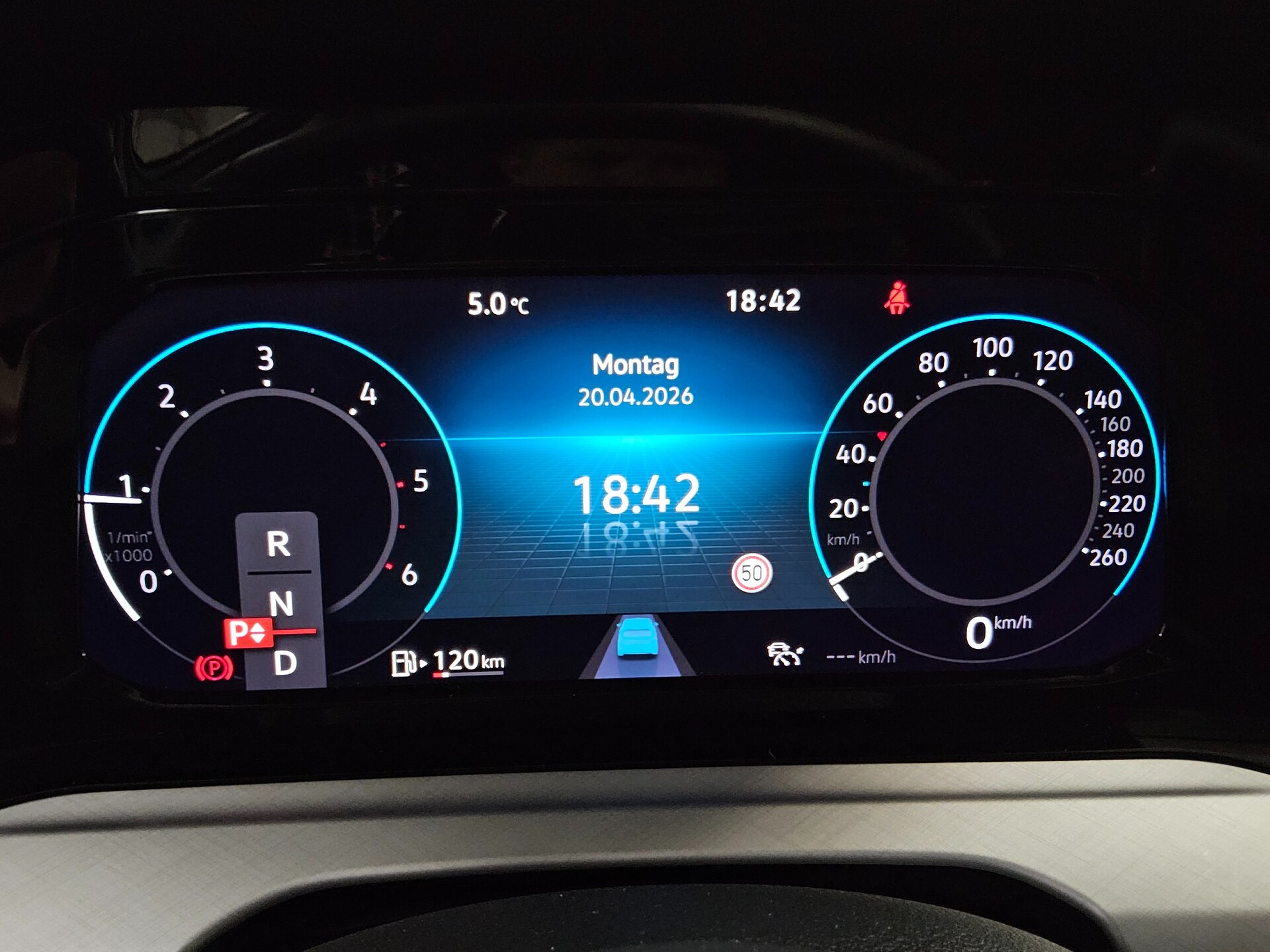 Volkswagen Golf-8 Var. 2.0 TDI Life Navi LED DC ACC PDC Shz 8