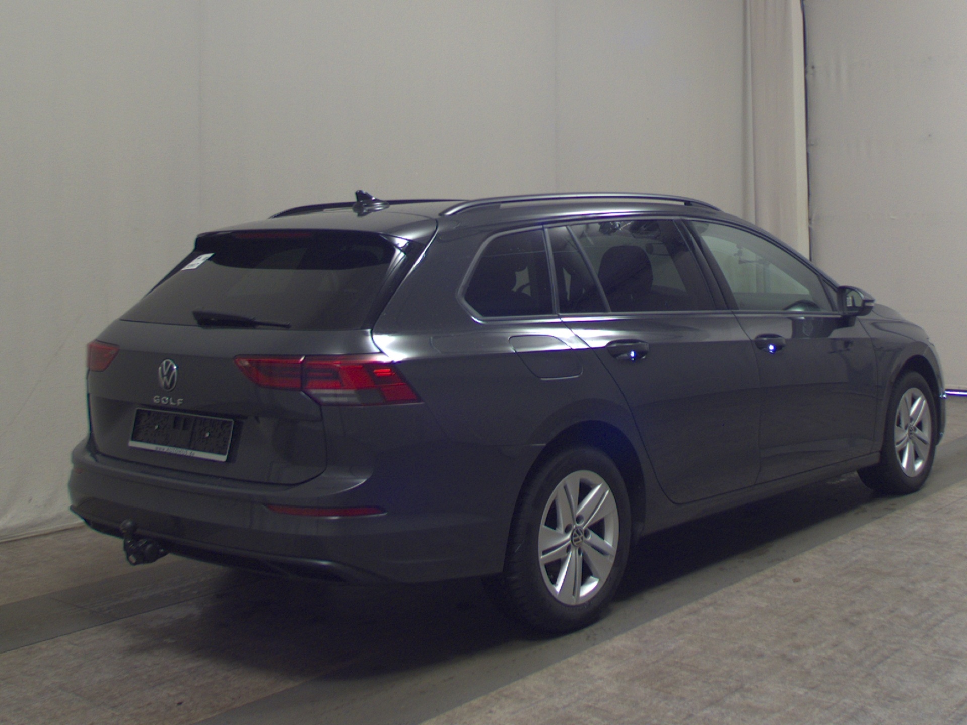 Volkswagen Golf-8 Var. 2.0 TDI Life Navi LED AID AHK ACC 4