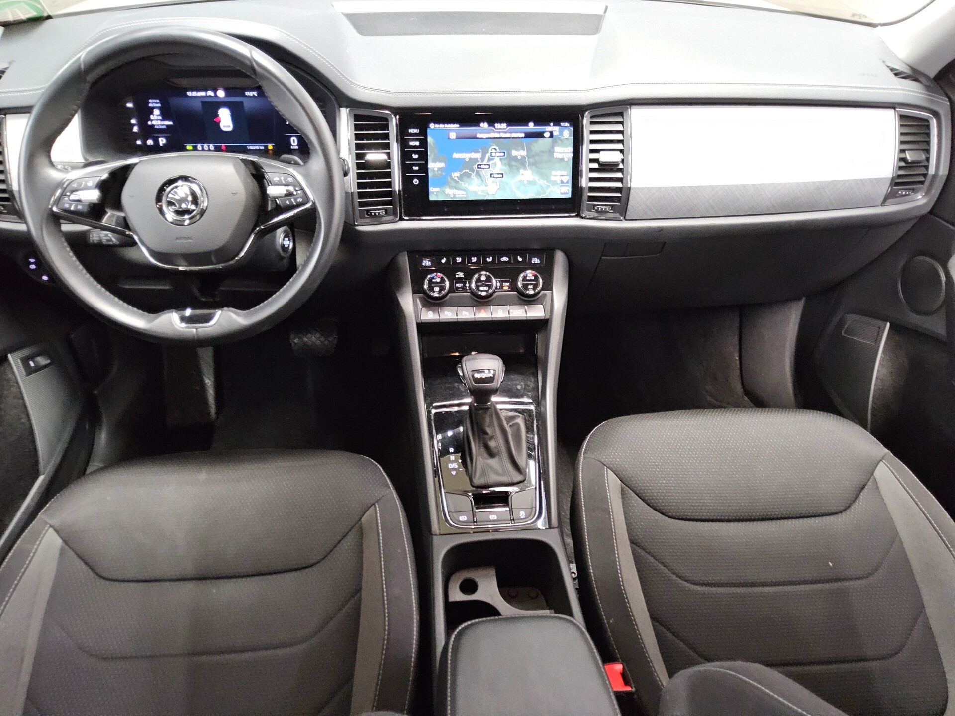 Skoda Kodiaq 2.0 TDI Tour Navi LED Virtual RFK AHK ACC 5