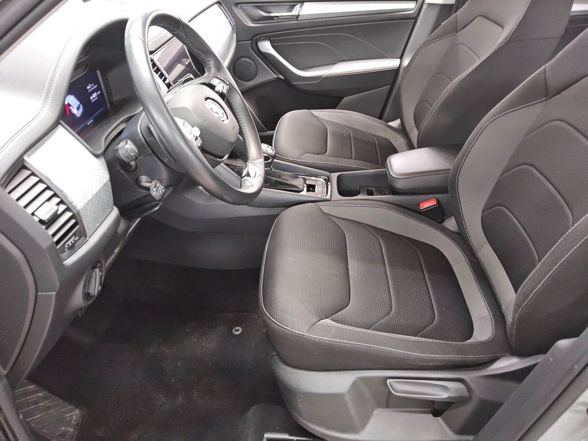 Skoda Kodiaq 2.0 TDI Tour Navi LED Virtual RFK AHK ACC 9