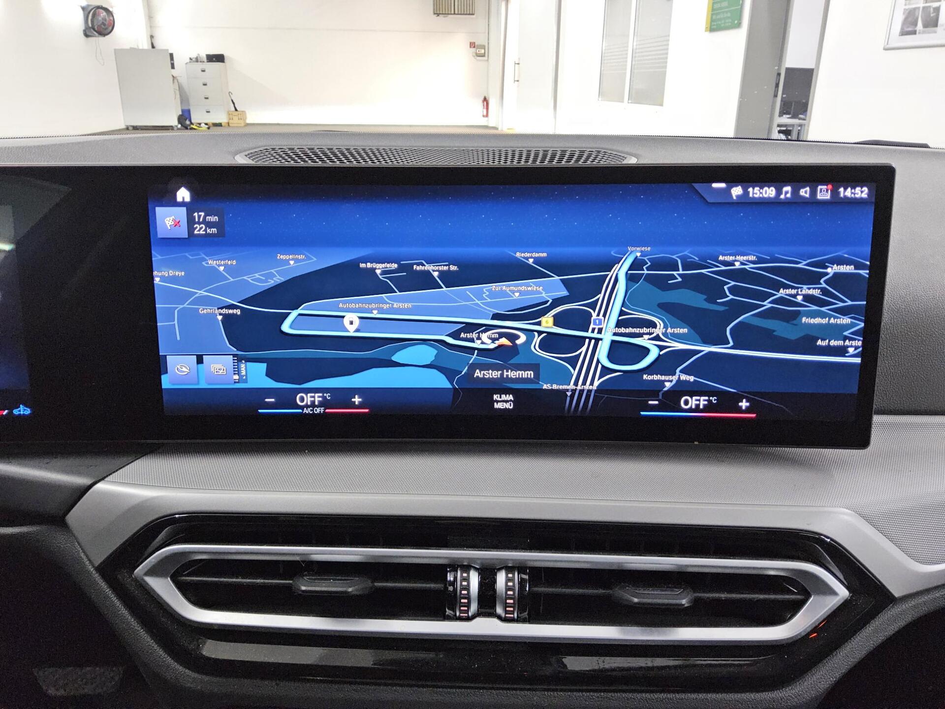 BMW 320dA Touring Navi LED Curved Kamera SHZ 7