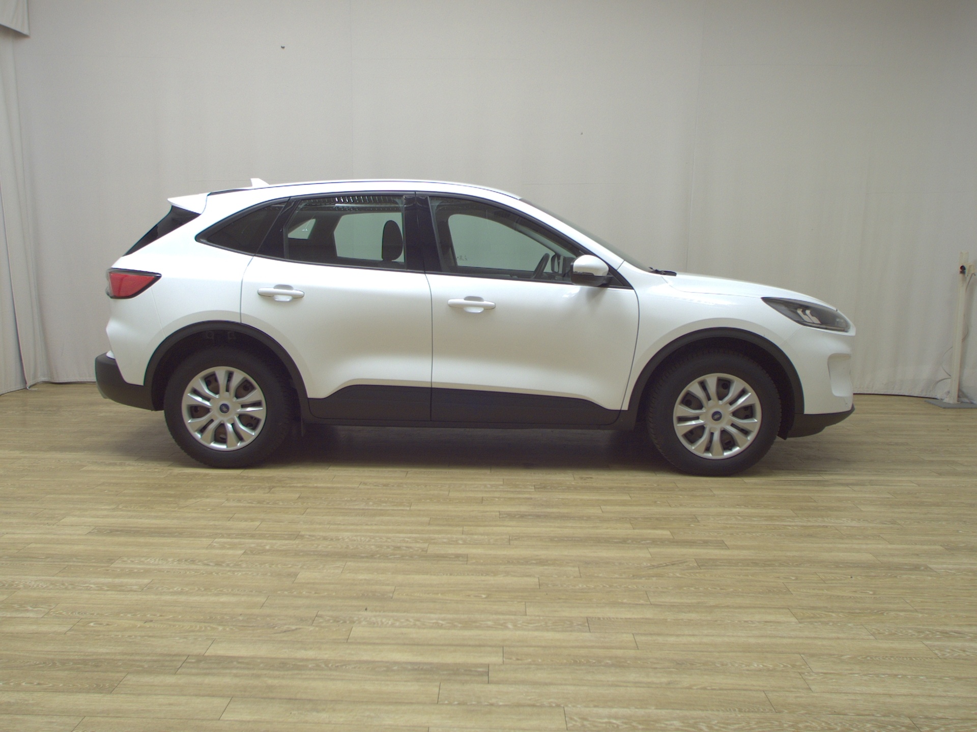 Ford Kuga 2.0 EB Cool&Connect Nav PDC WSS beheizt AHK