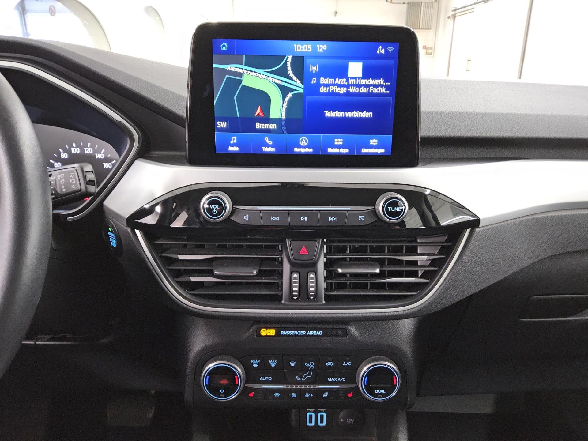 Ford Kuga 2.0 EB Cool&Connect Nav PDC WSS beheizt AHK 7