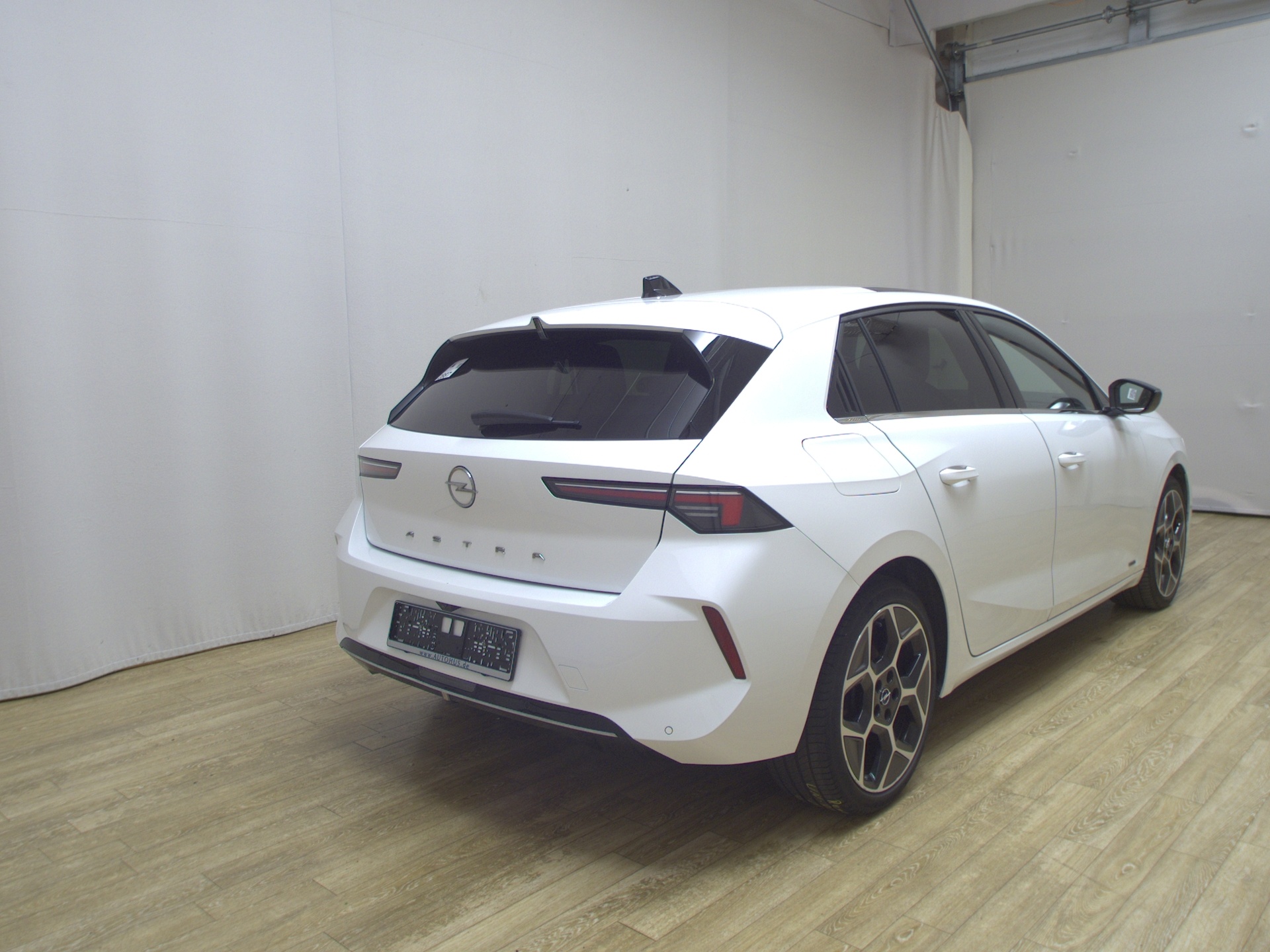 Opel Astra 1.5 D Ultimate Navi LED Pano T-Leder 360° 4