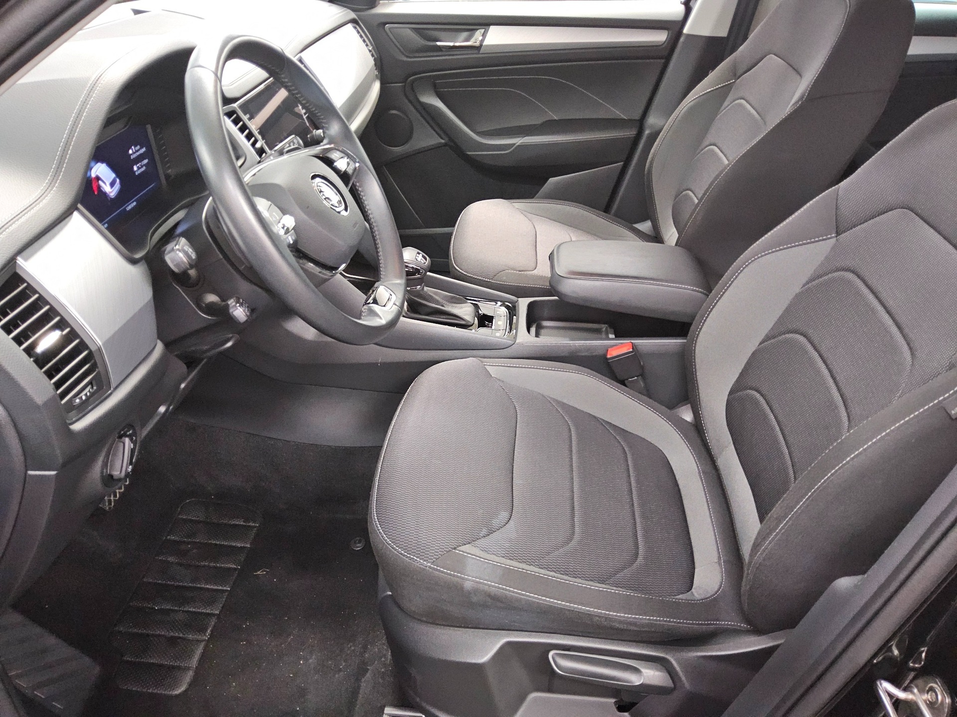 Skoda Kodiaq 2.0 TDI Ambition Navi LED virtual AHK RfK 9