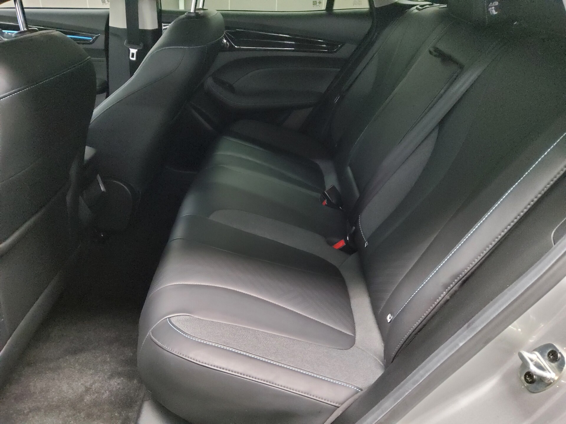 MG MG5 Comfort Navi LED Leder PDC 13