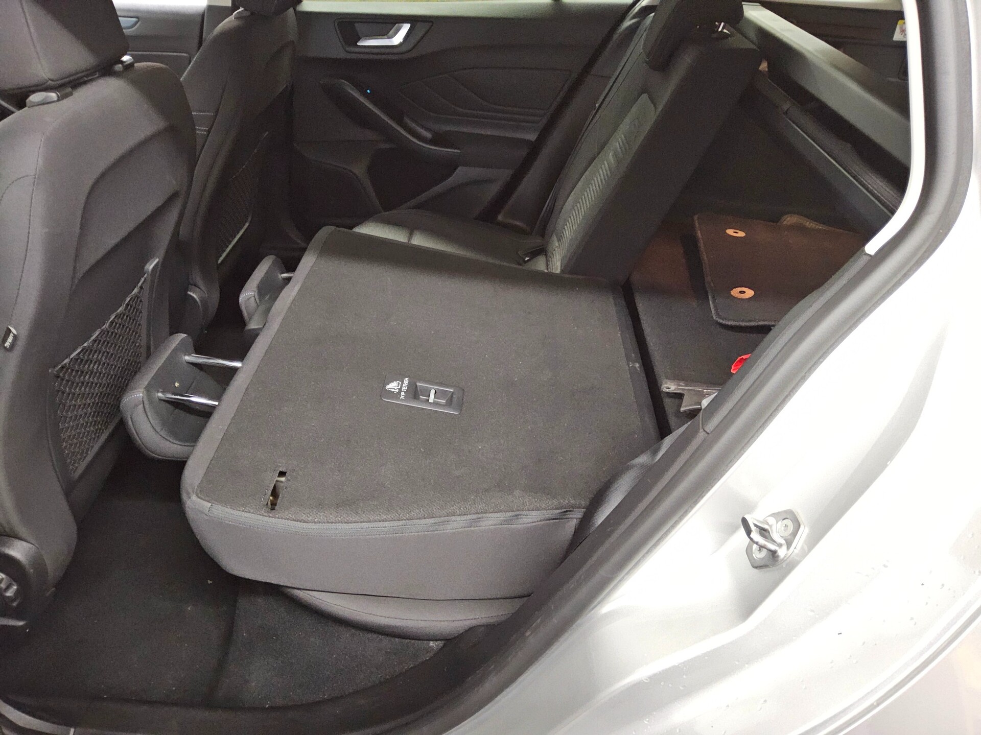 Ford Focus Turnier 1.5 EB Active Motorschaden 12