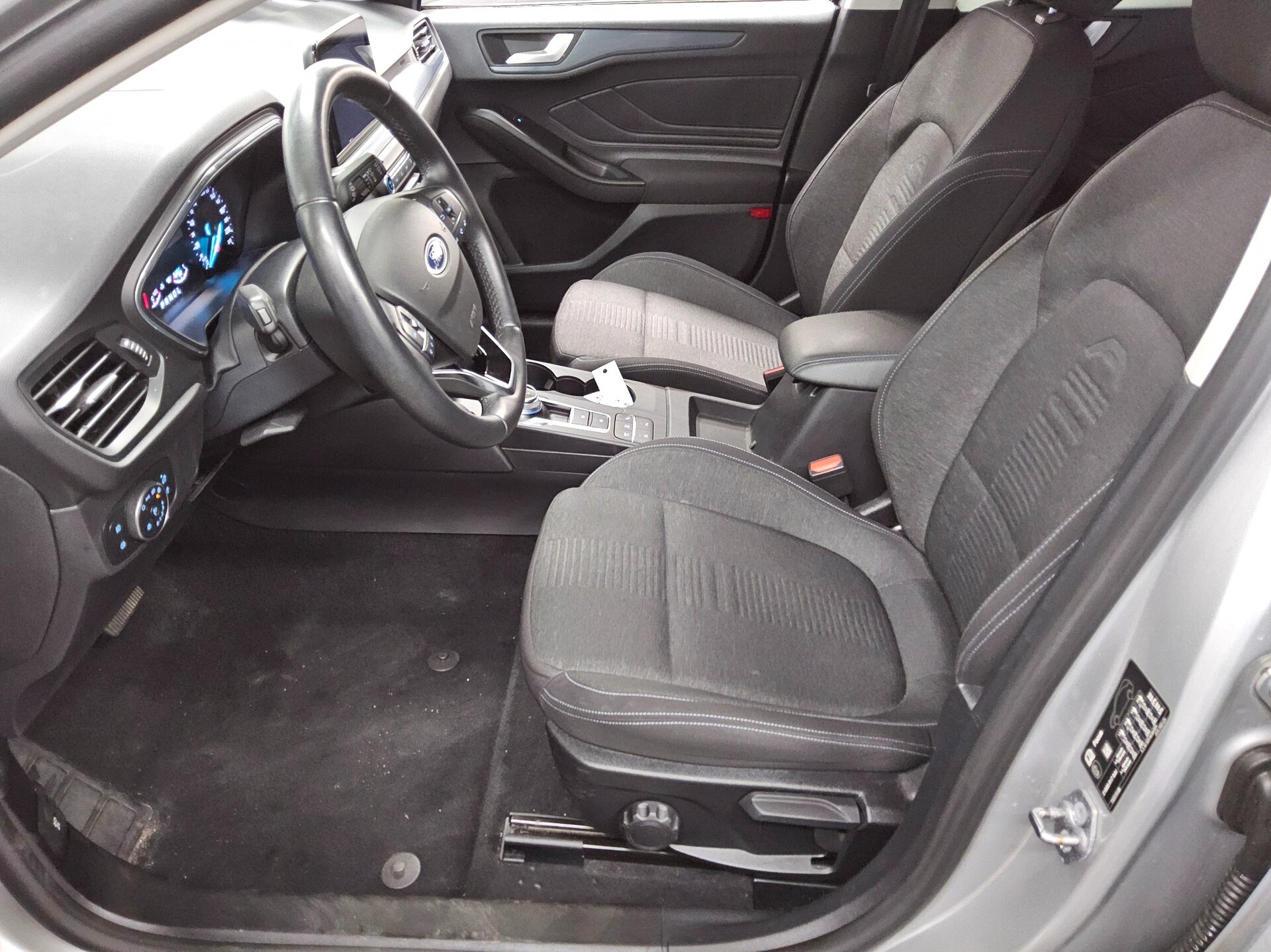 Ford Focus Turnier 1.5 EB Active Motorschaden 8