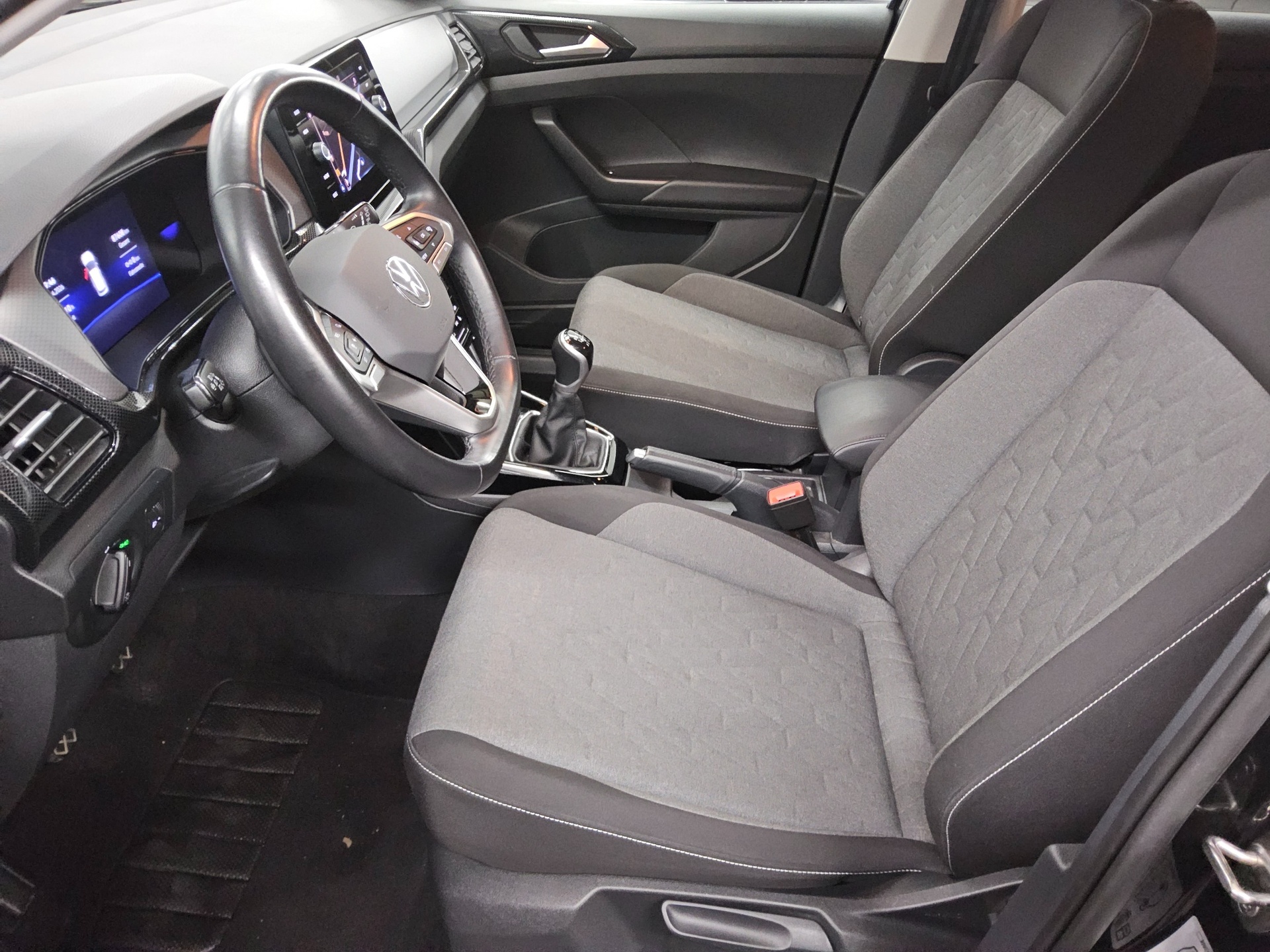 Volkswagen T-Cross 1.0 TSI Life Navi LED DC ACC PDC 9