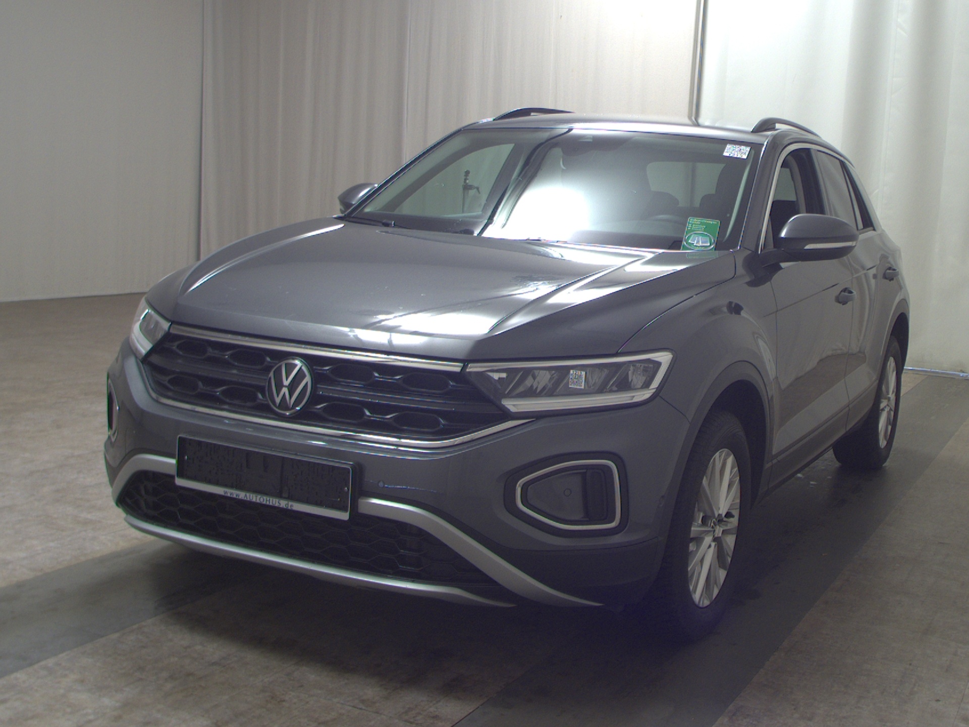 Volkswagen T-Roc 1.0 TSI Life LED DC PDC SHZ DAB+ 2