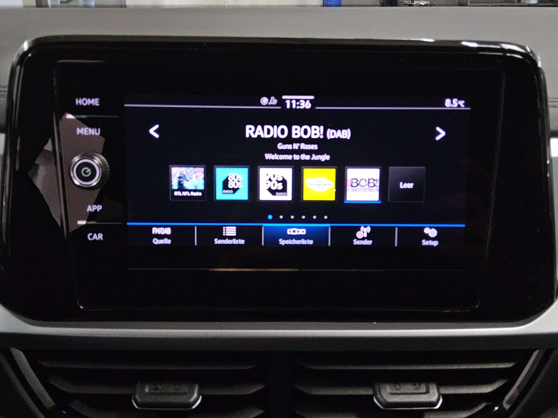 Volkswagen T-Roc 1.0 TSI Life LED DC PDC SHZ DAB+ 7