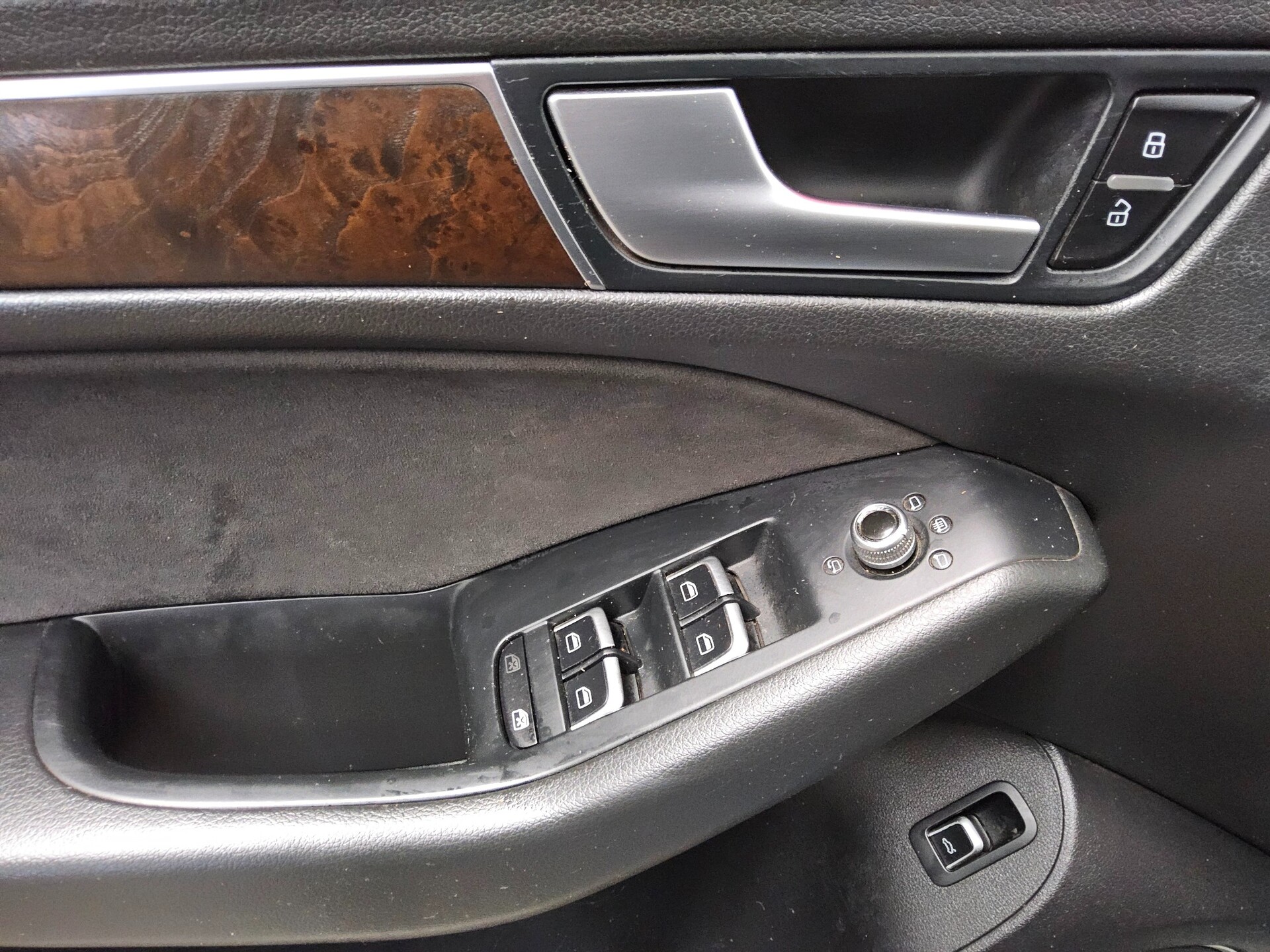 Audi Q5 3.0 TDI Qu. S-Line Navi Pano B&O RFK HU 04/27 9