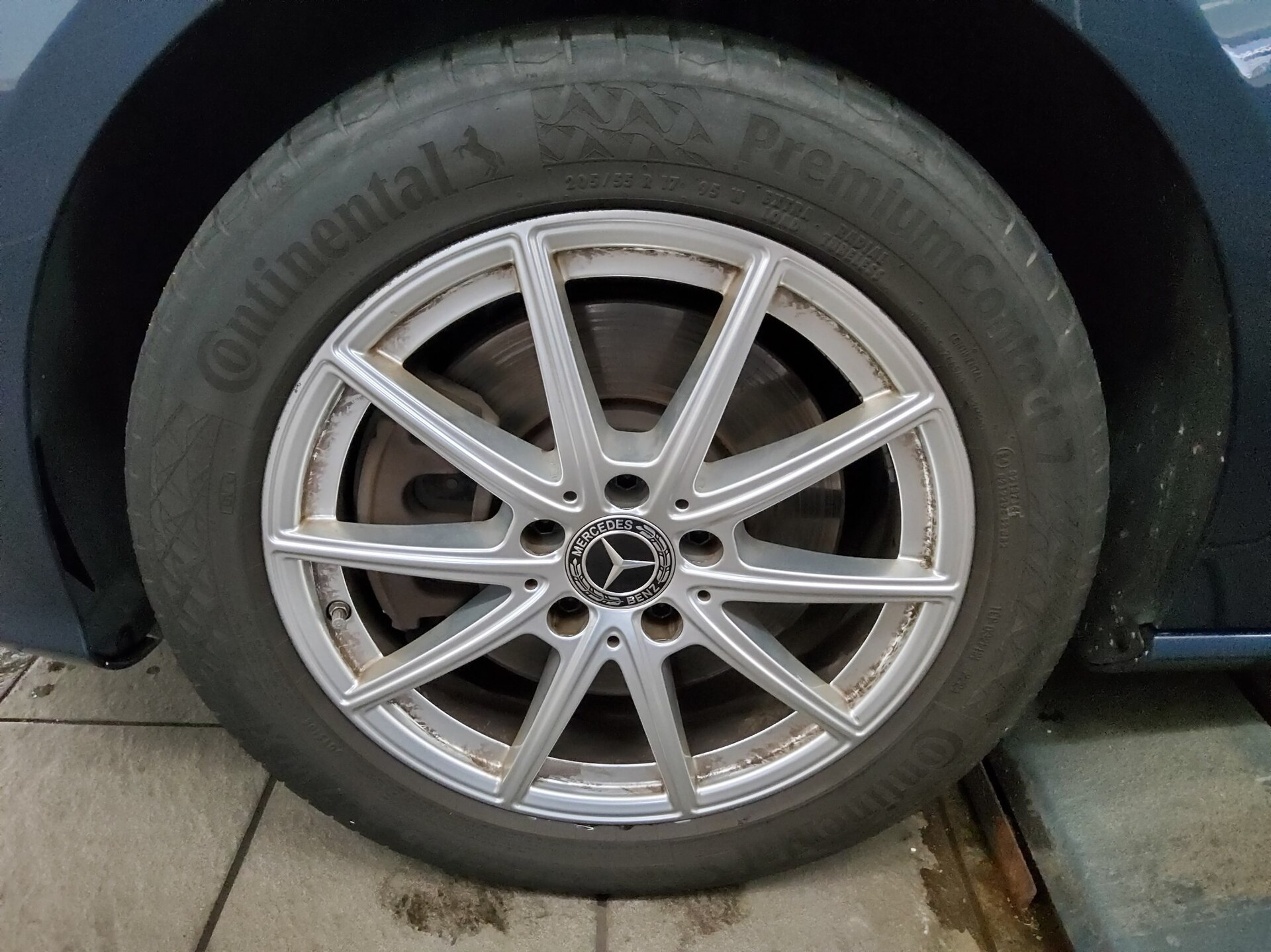 Mercedes-Benz CLA 250 Shooting Brake e Navi Multibeam RFK AHK 11