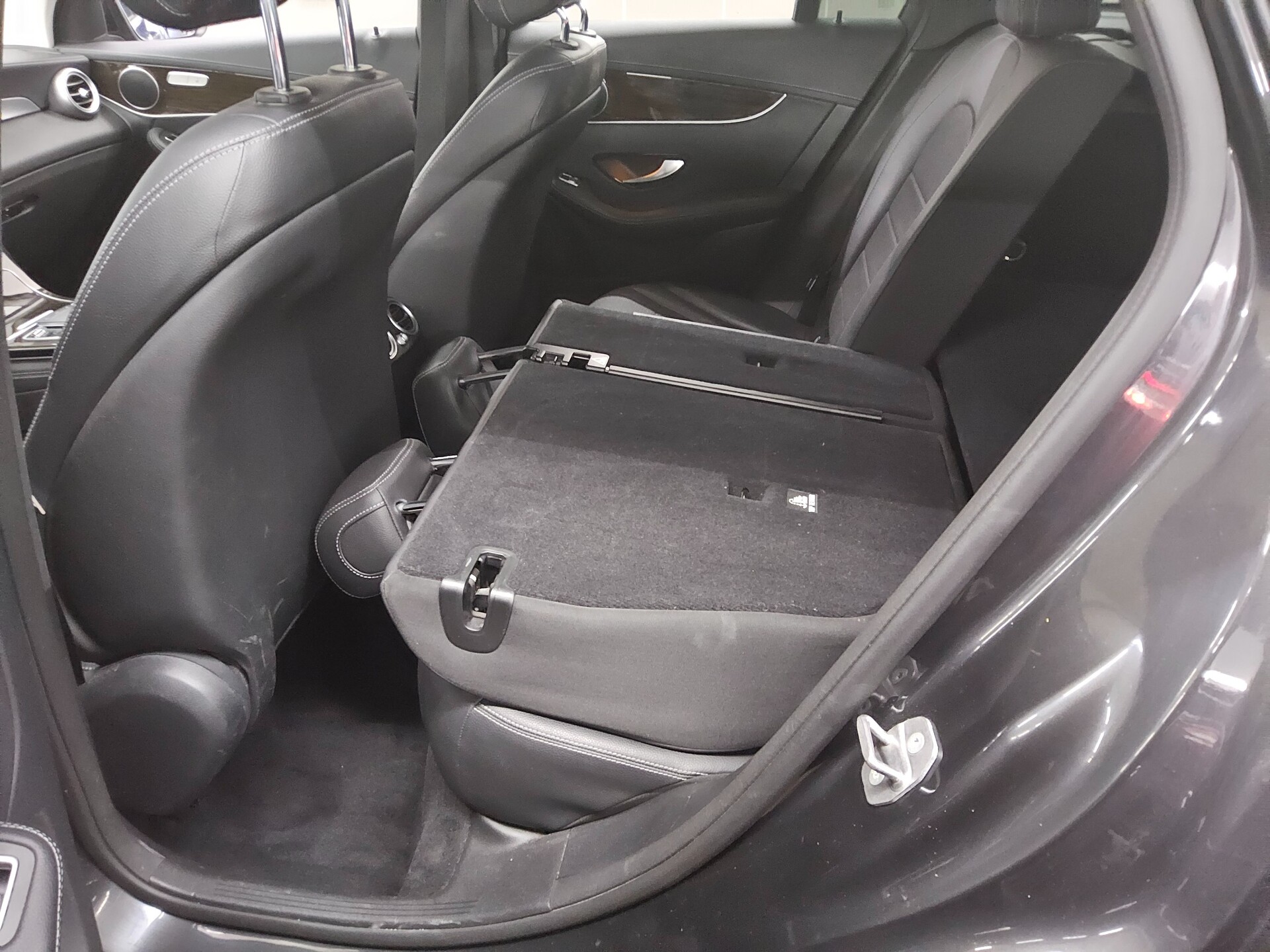 Mercedes-Benz GLC 220 d 4M Exclusive Navi LED Distr.+ RFK AHK 13