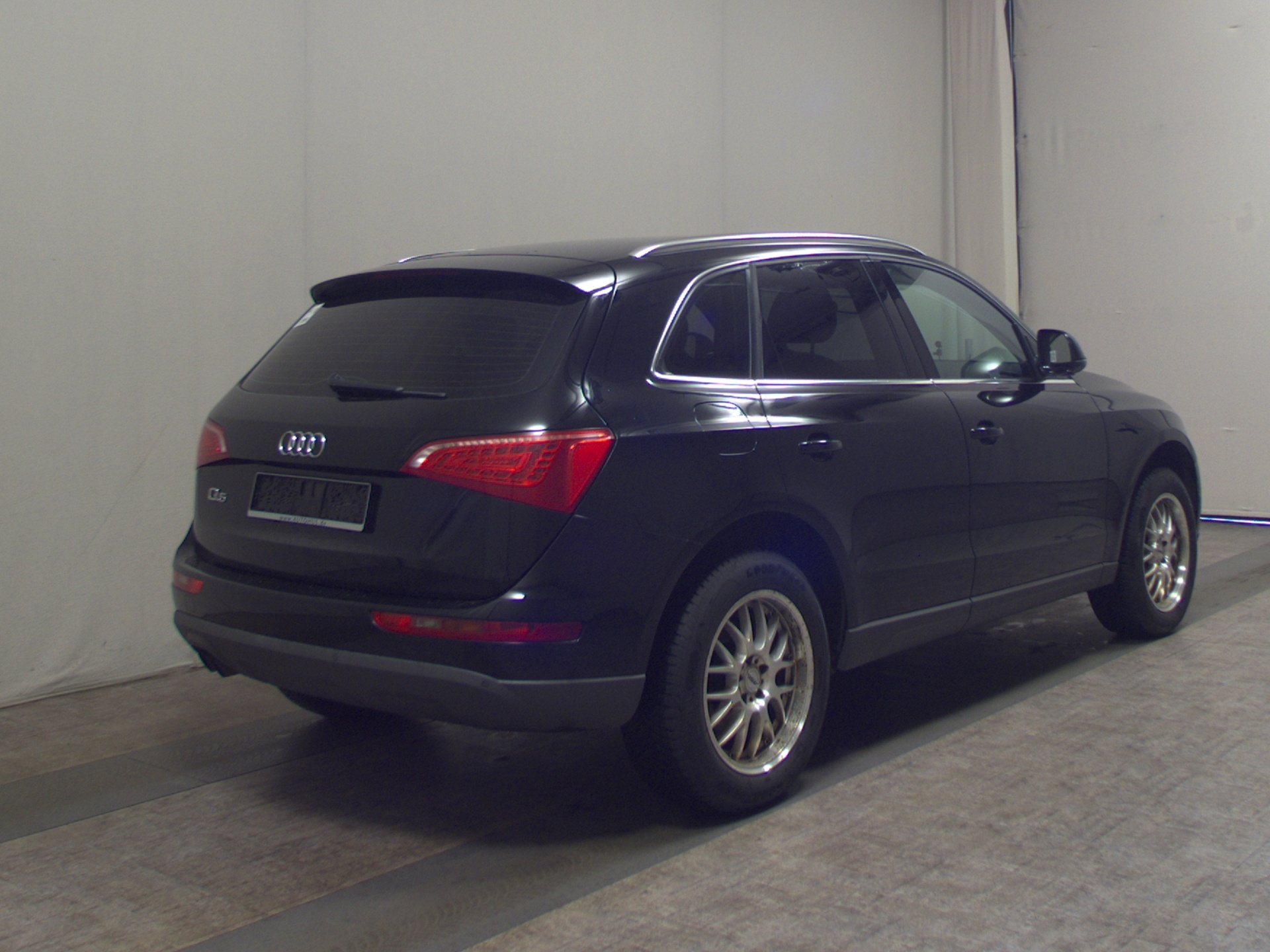 Audi Q5 2.0 TDI Qu. AHK Xenon Shz PDC Tempomat 4