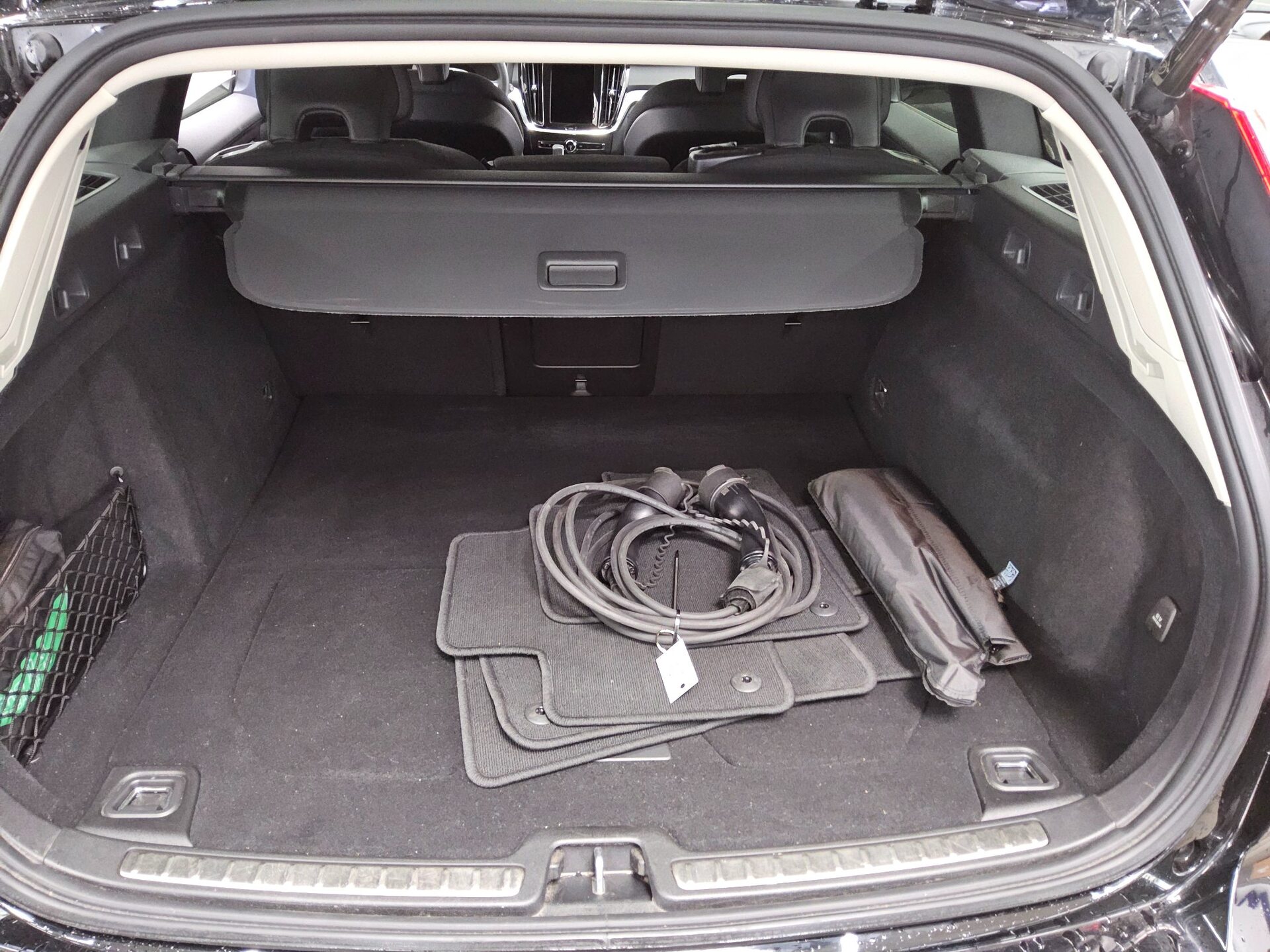 Volvo V60 T6 AWD Inscription Navi LED ACC Kamera 12