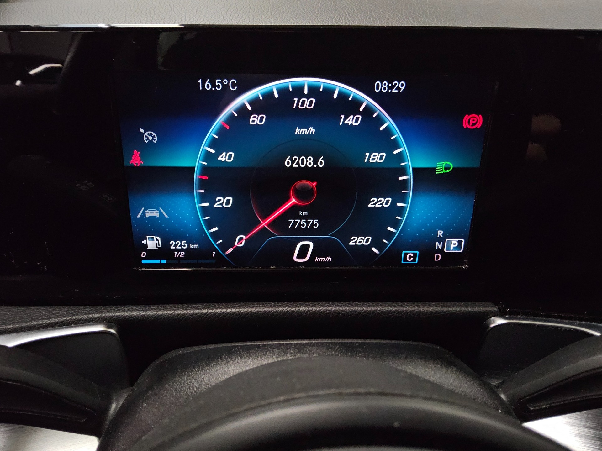 Mercedes-Benz GLB 200 d Style T-Leder Navi LED StHzg RfK MBUX 8