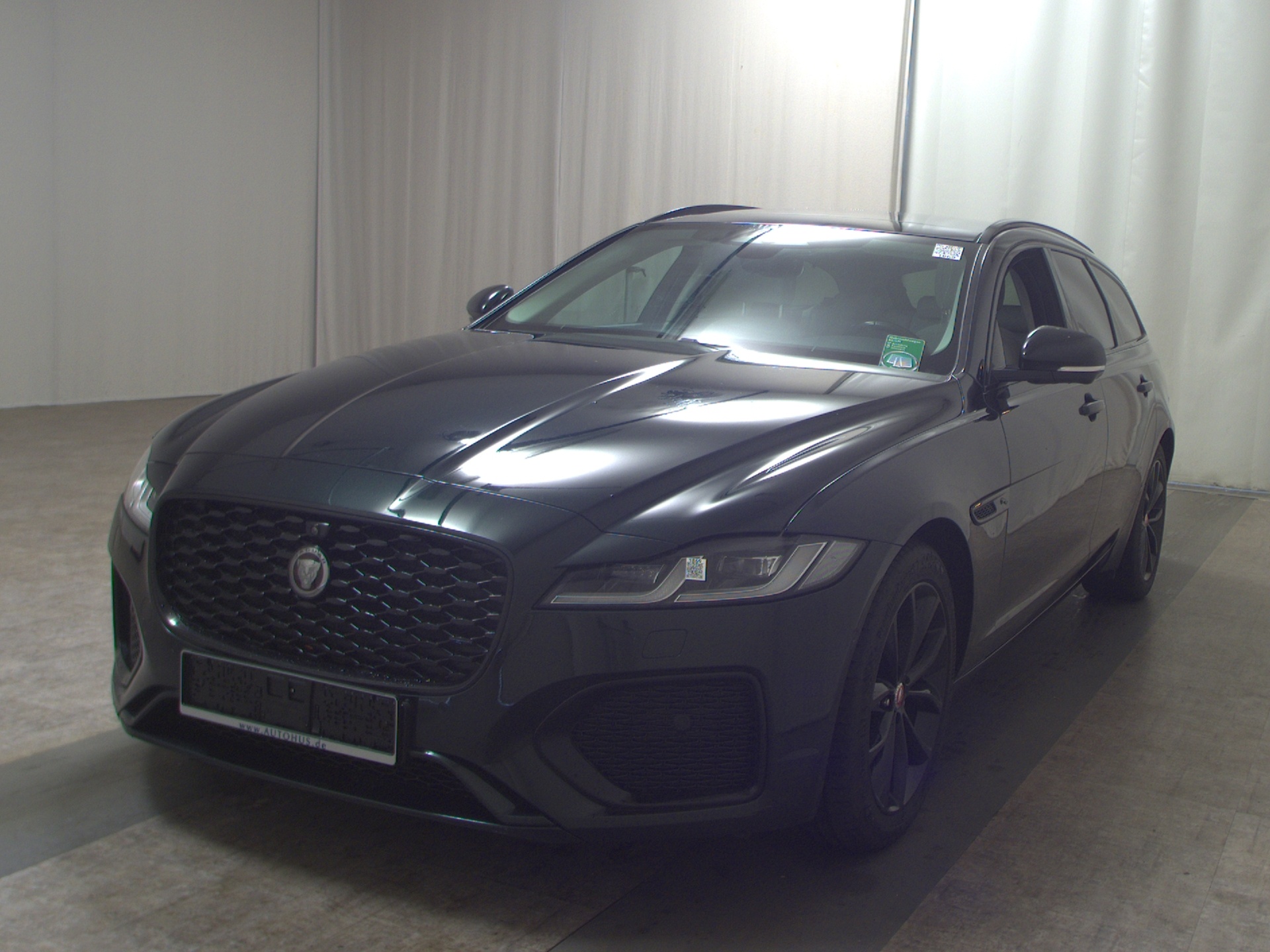 Jaguar XF D200 S Sportbrake Leder Navi LED Pano DC 2