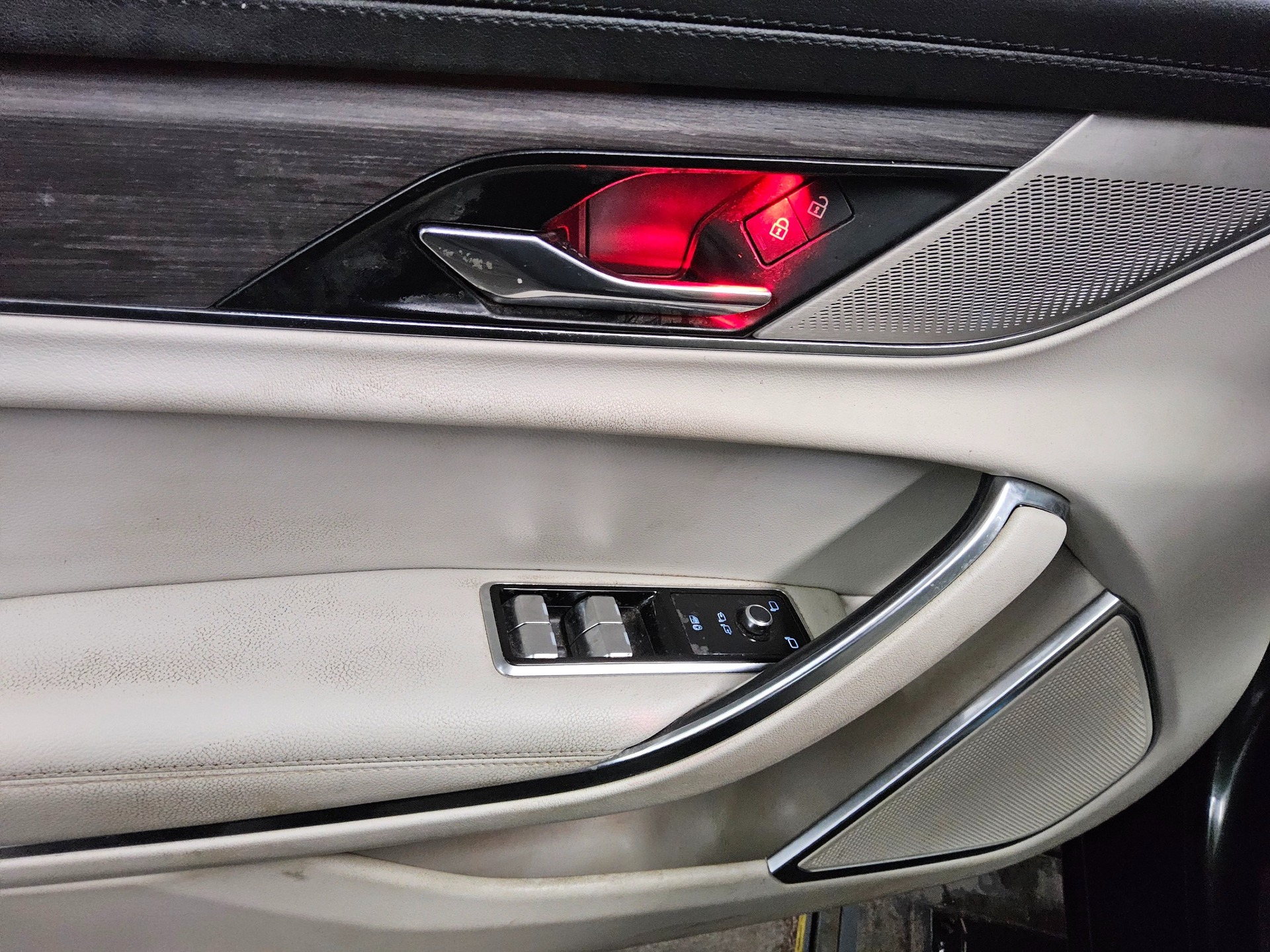 Jaguar XF D200 S Sportbrake Leder Navi LED Pano DC 10