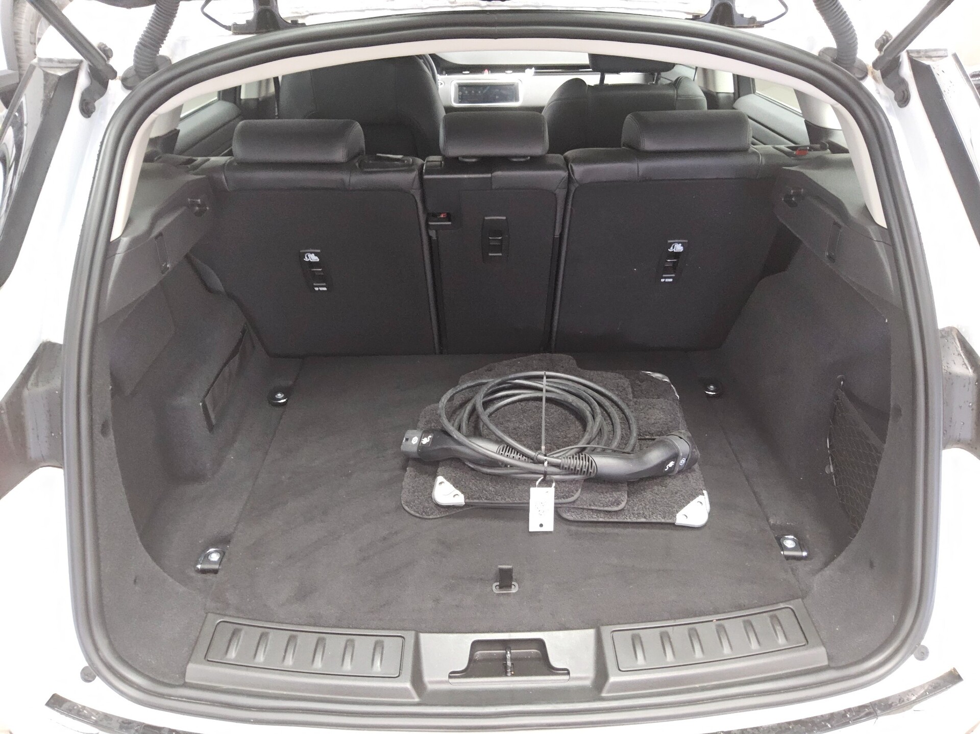 Land Rover Range Rover Evoque 1.5 P300e Hybrid Navi LED RFK 11