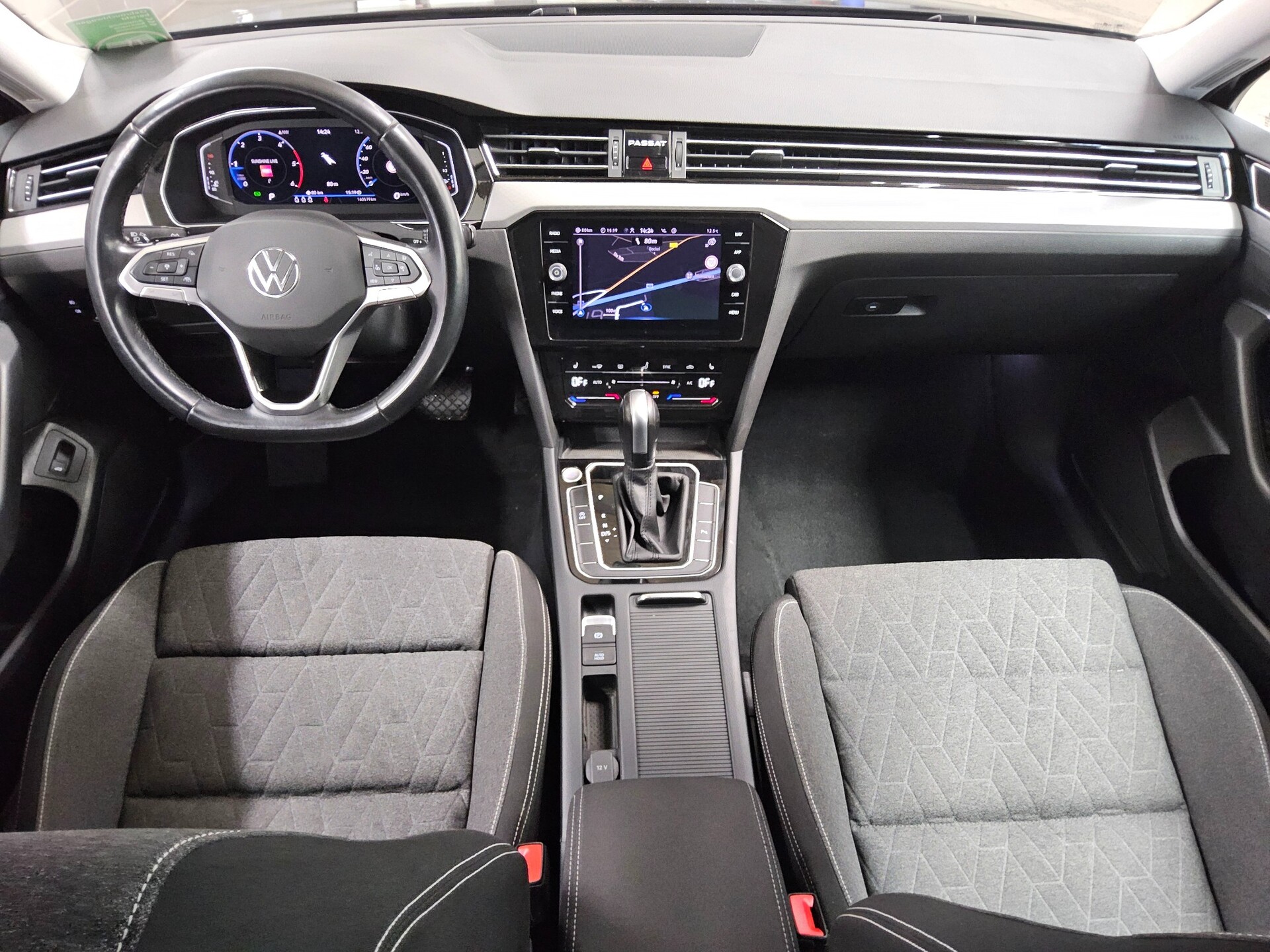 Volkswagen Passat Var. 2.0 TDI Business Navi LED AID 5