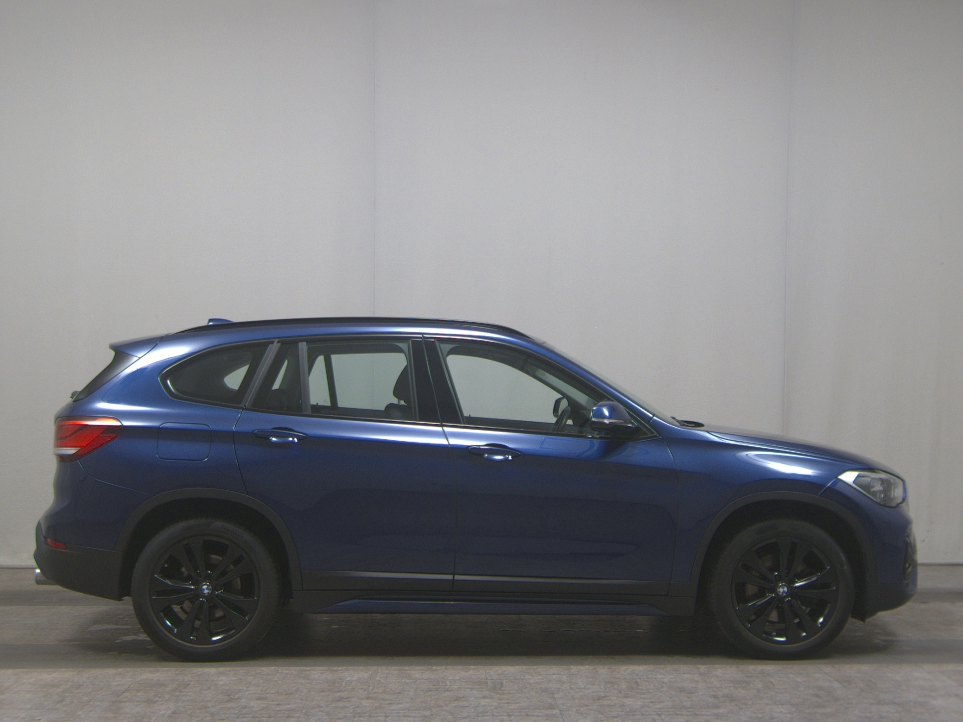 BMW X1 xDrive25d Sport-Line T-Leder Navi LED RFK AHK