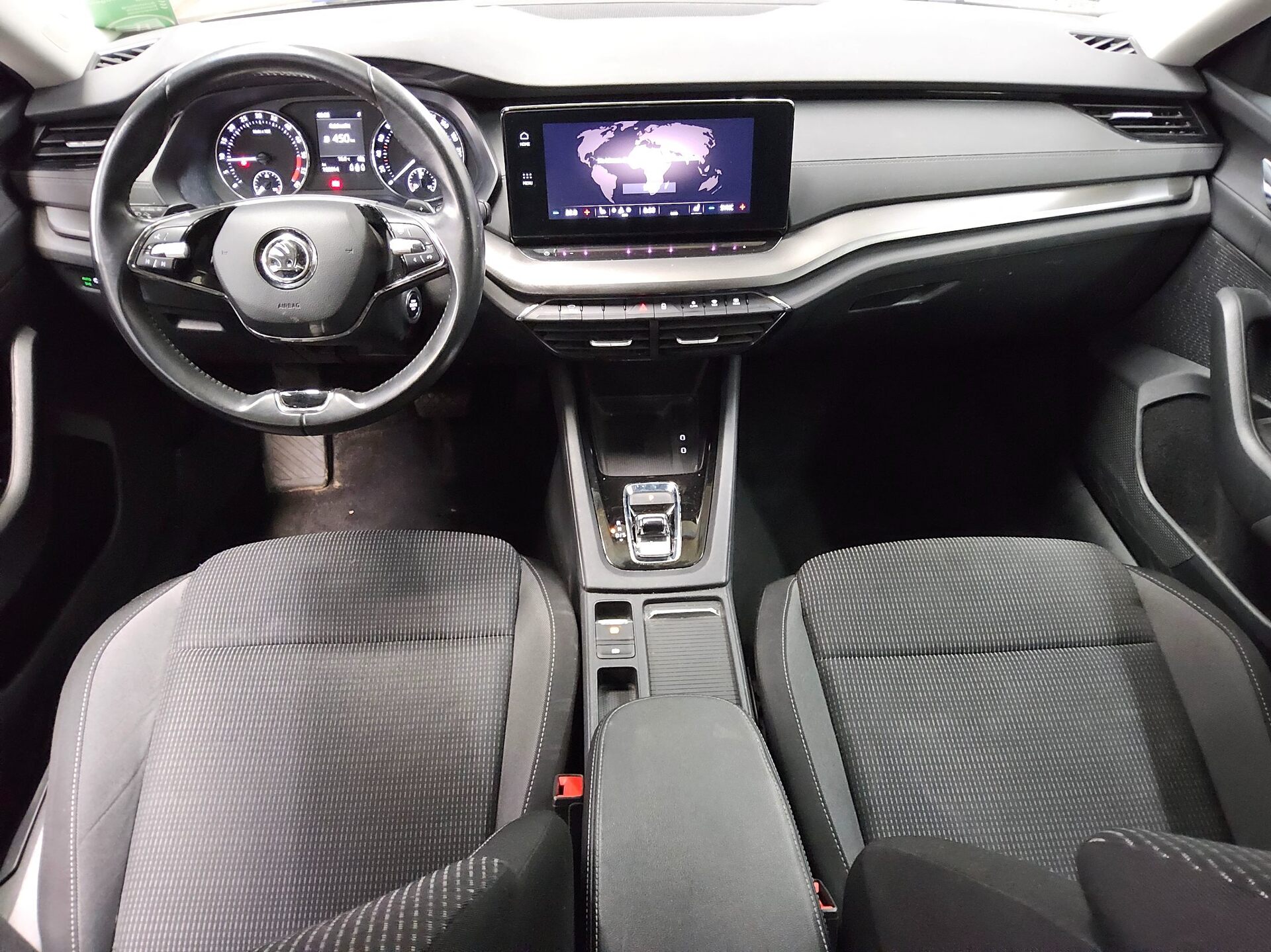 Skoda Octavia Kombi 2.0 TDI Ambition Tempomat LED AHK 5
