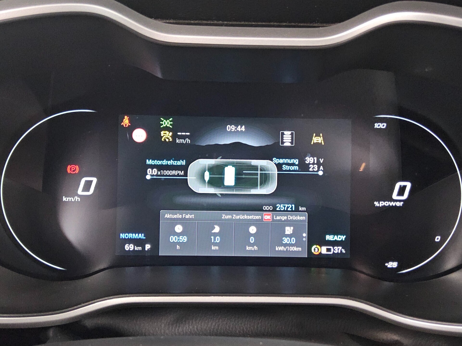 MG ZS EV Luxury Navi LED Shz PDC RfK 360° 8