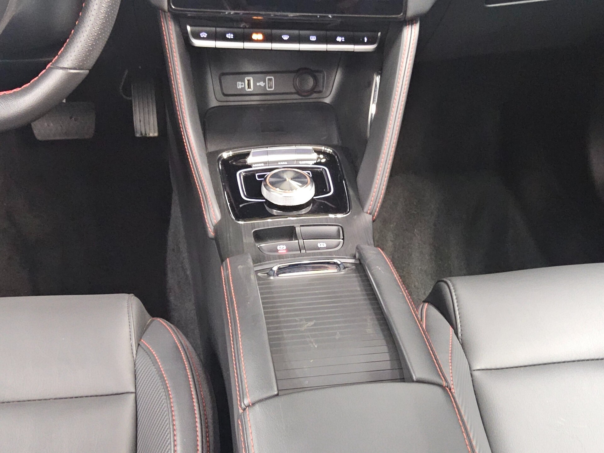 MG ZS EV Luxury Navi LED Shz PDC RfK 360° 6