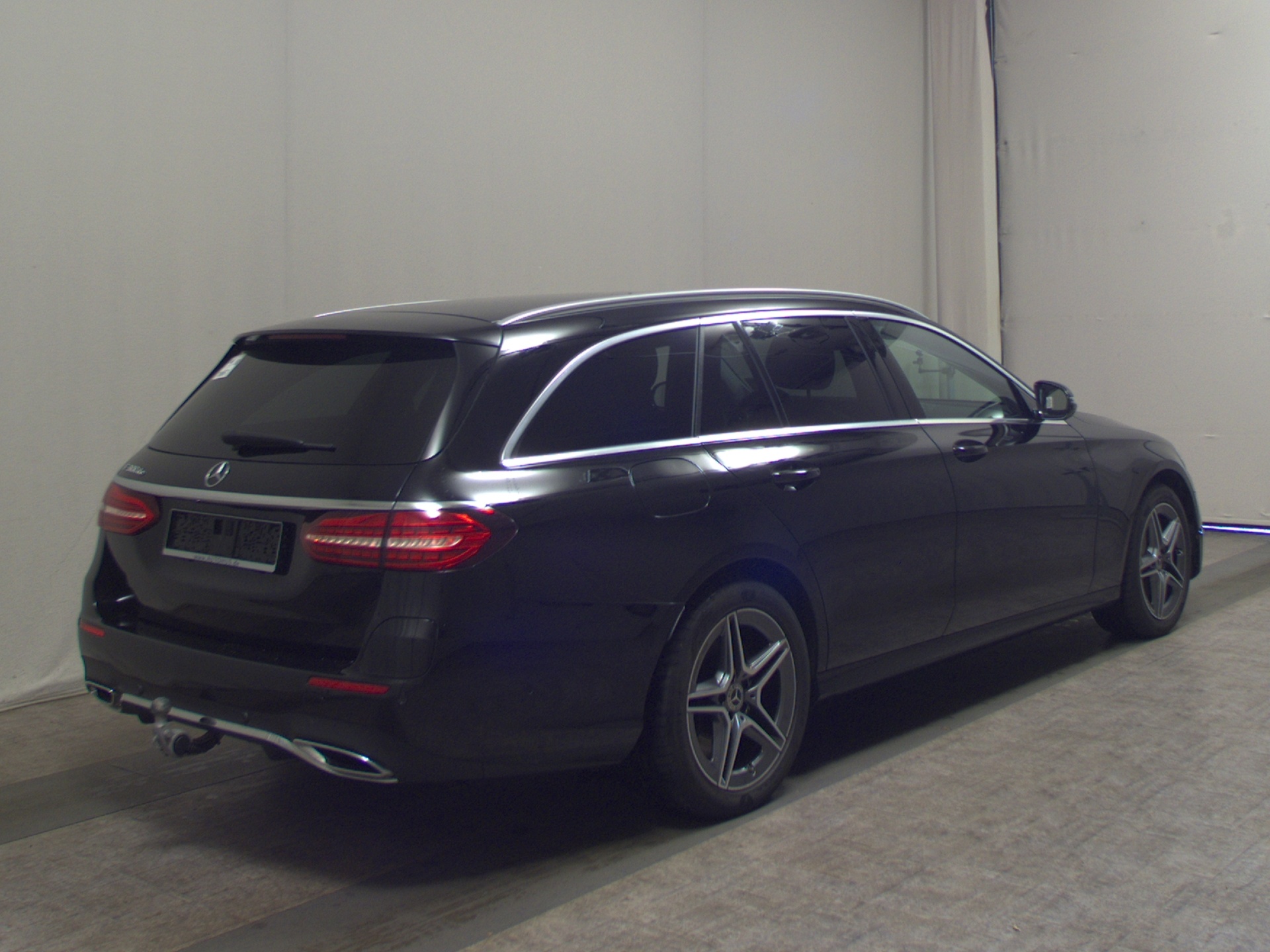 Mercedes-Benz E 300 T de AMG-Line Navi Burmester Widesc. RFK 4