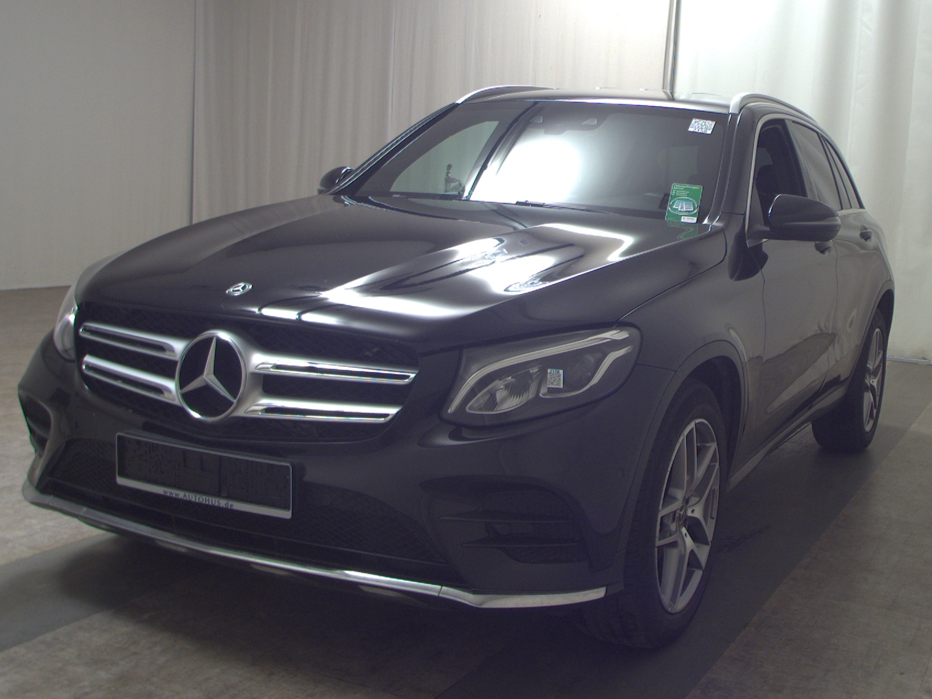 Mercedes-Benz GLC 220 d 4M AMG-Line Navi LED RfK Ambiente Shz 2