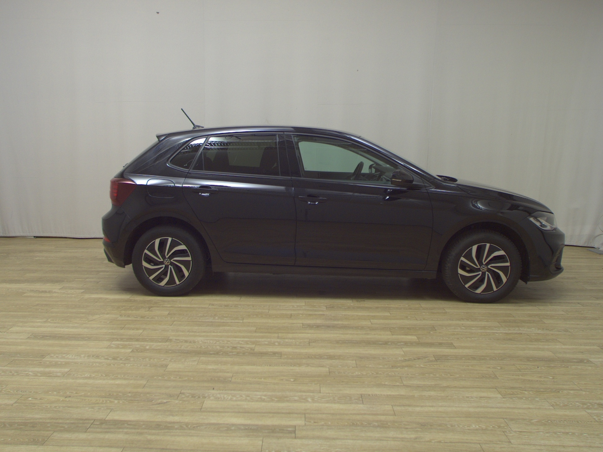 Volkswagen Polo 1.0 TSI Life Navi LED DC PDC SHZ