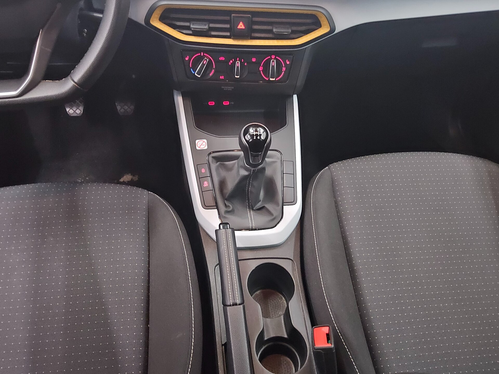 Seat Arona 1.0 TSI Style LED virtual PDC SHZ 6