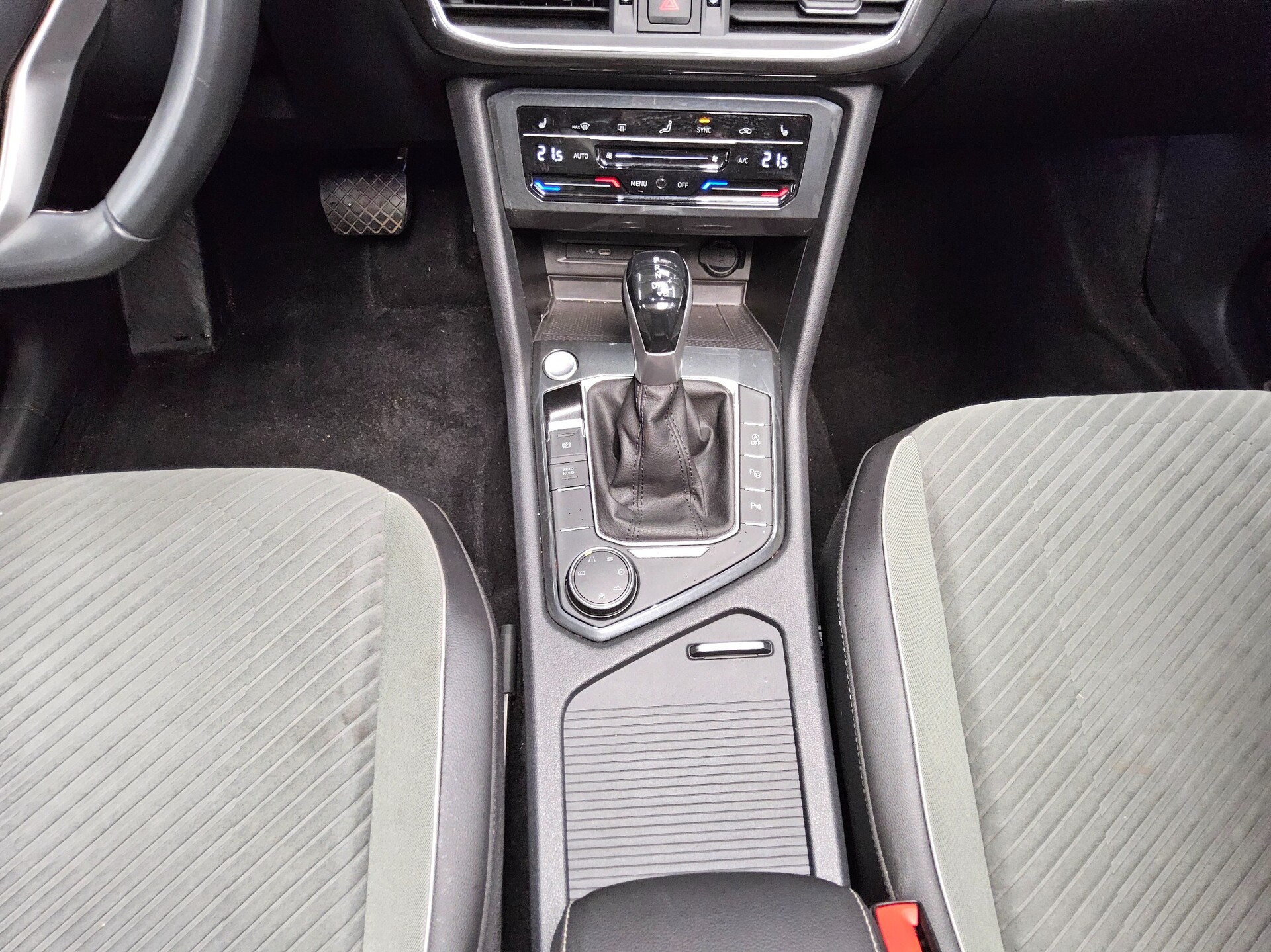 Seat Tarraco 2.0 TDI Xperience Navi LED vc AHK Pano 6