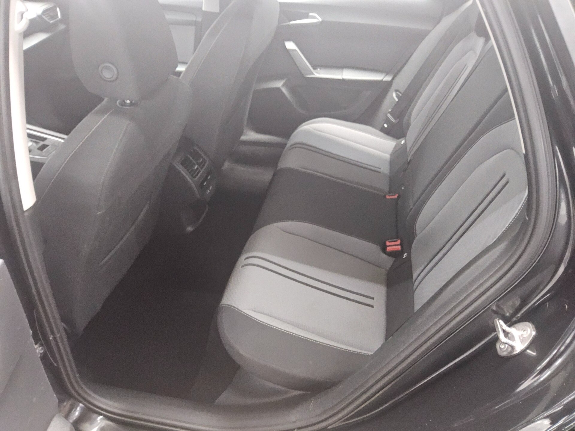 Seat Leon Sportstourer 2.0 TDI Style Navi LED vc RfK 13