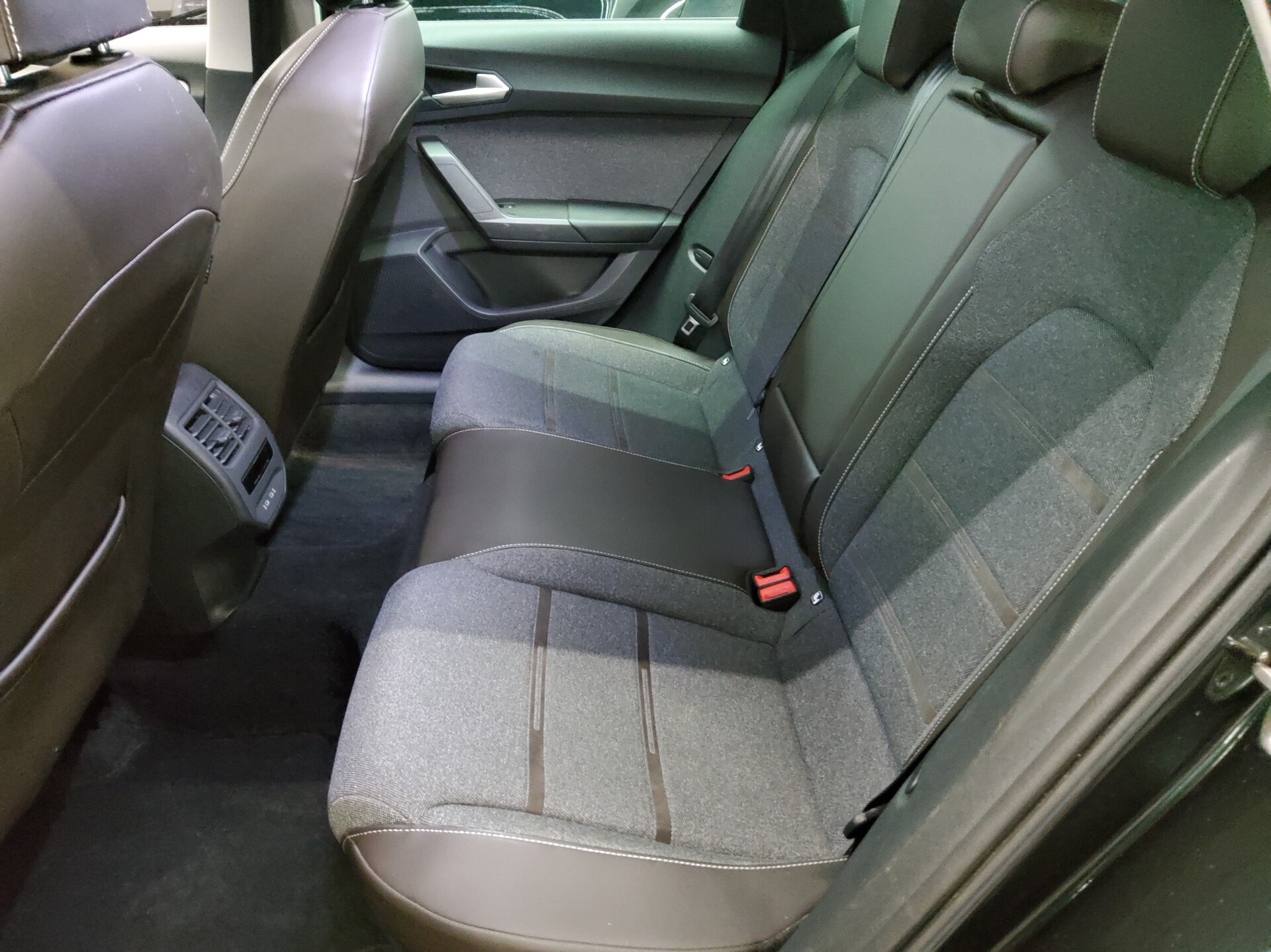 Seat Leon Sportstourer 1.4 e-HYBRID Xcellence Navi DC 13