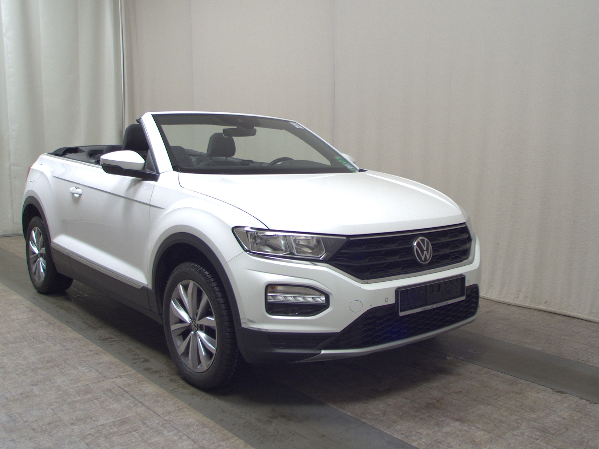 Volkswagen T-Roc 1.0 TSI Cabriolet Style Navi PDC SHZ ACC 3
