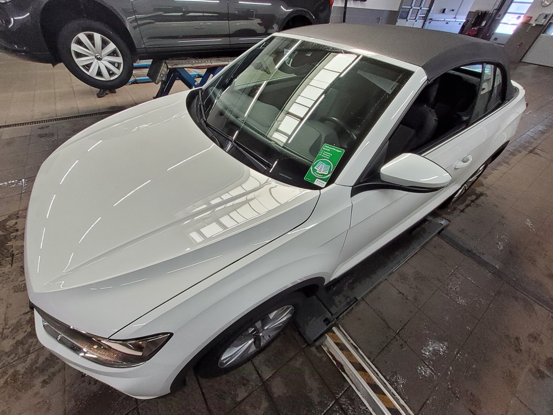 Volkswagen T-Roc 1.0 TSI Cabriolet Style Navi PDC SHZ ACC 5