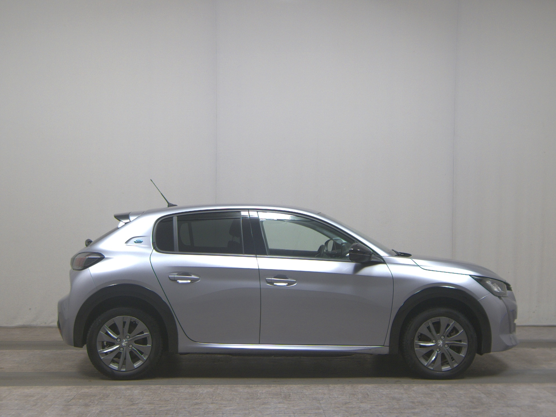 Peugeot 208 e-208 Allure T-Leder Navi LED Shz PDC USB