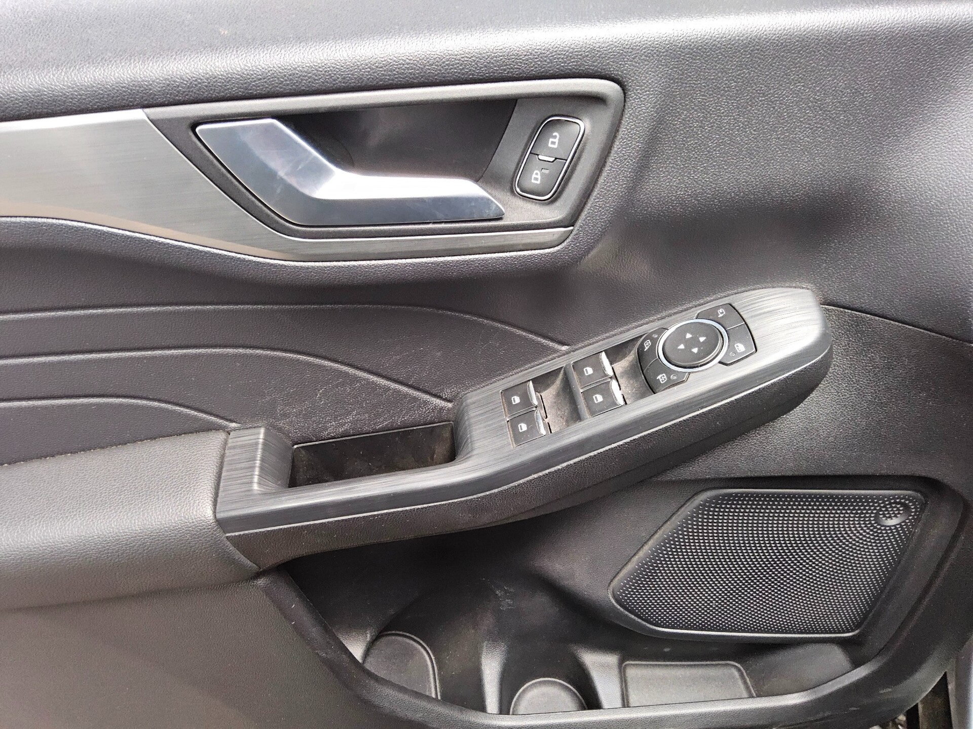 Ford Kuga 2.0 EB Titanium X Navi LED vc B&O RfK ACC 12