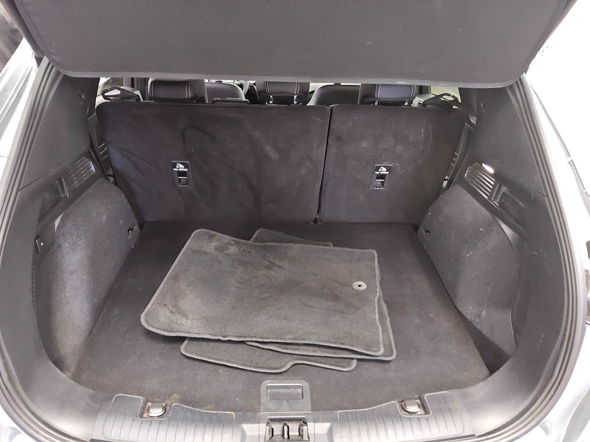 Ford Kuga 2.0 EB Titanium X Navi LED vc B&O RfK ACC 10